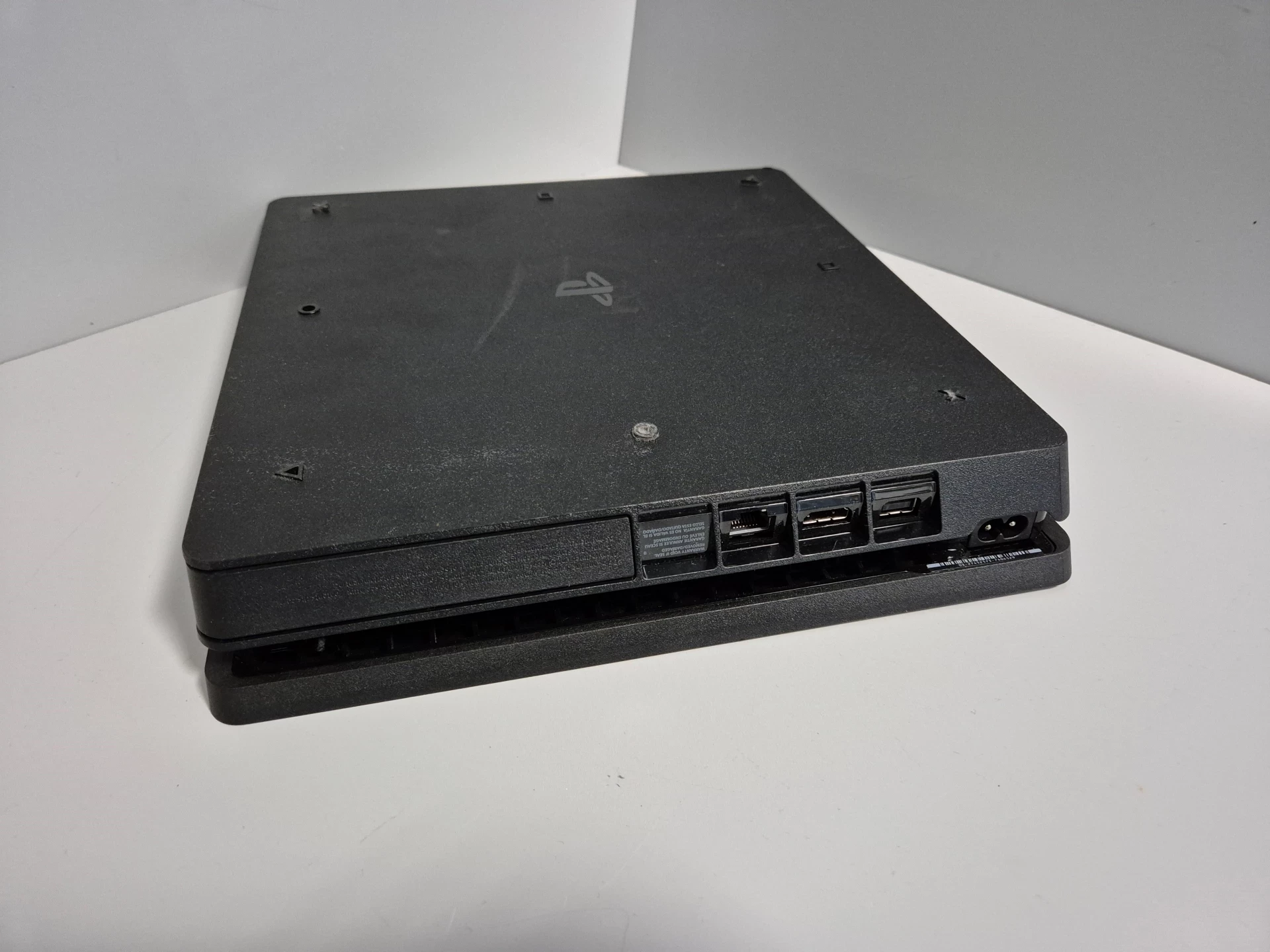 konsola-sony-ps4-slim-500gb-z-napedem-pad-gry-fc-24-ufc-hogwart-stan-11323-2