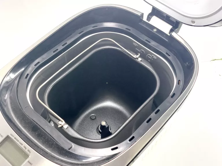 wypiekacz-do-chleba-raven-ewc001-550w-09kg-12-programow-kolor-dominujacy-129357-2