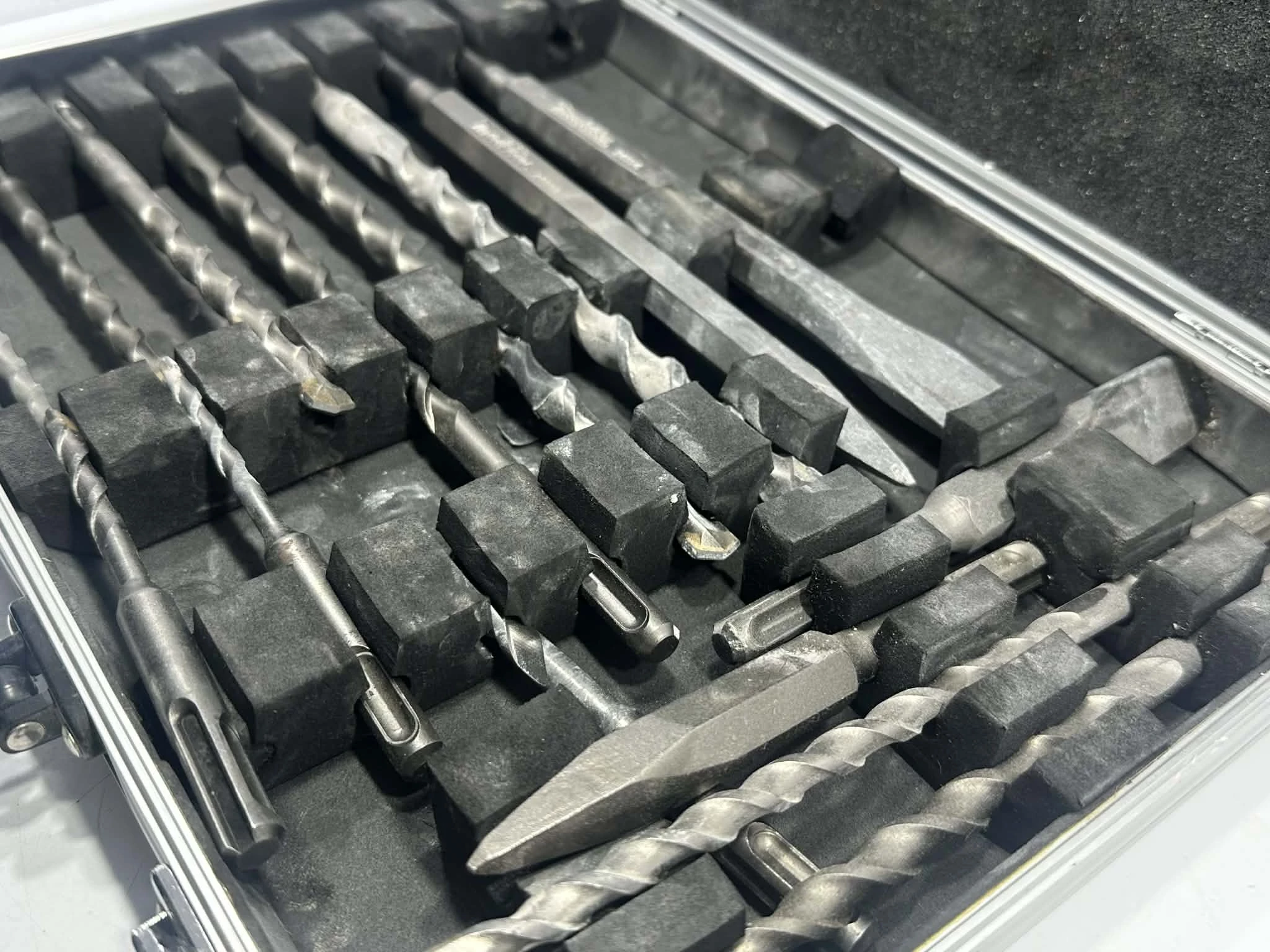 zestaw-dlut-i-wiertel-makita-walizka-kod-producenta-d-42444