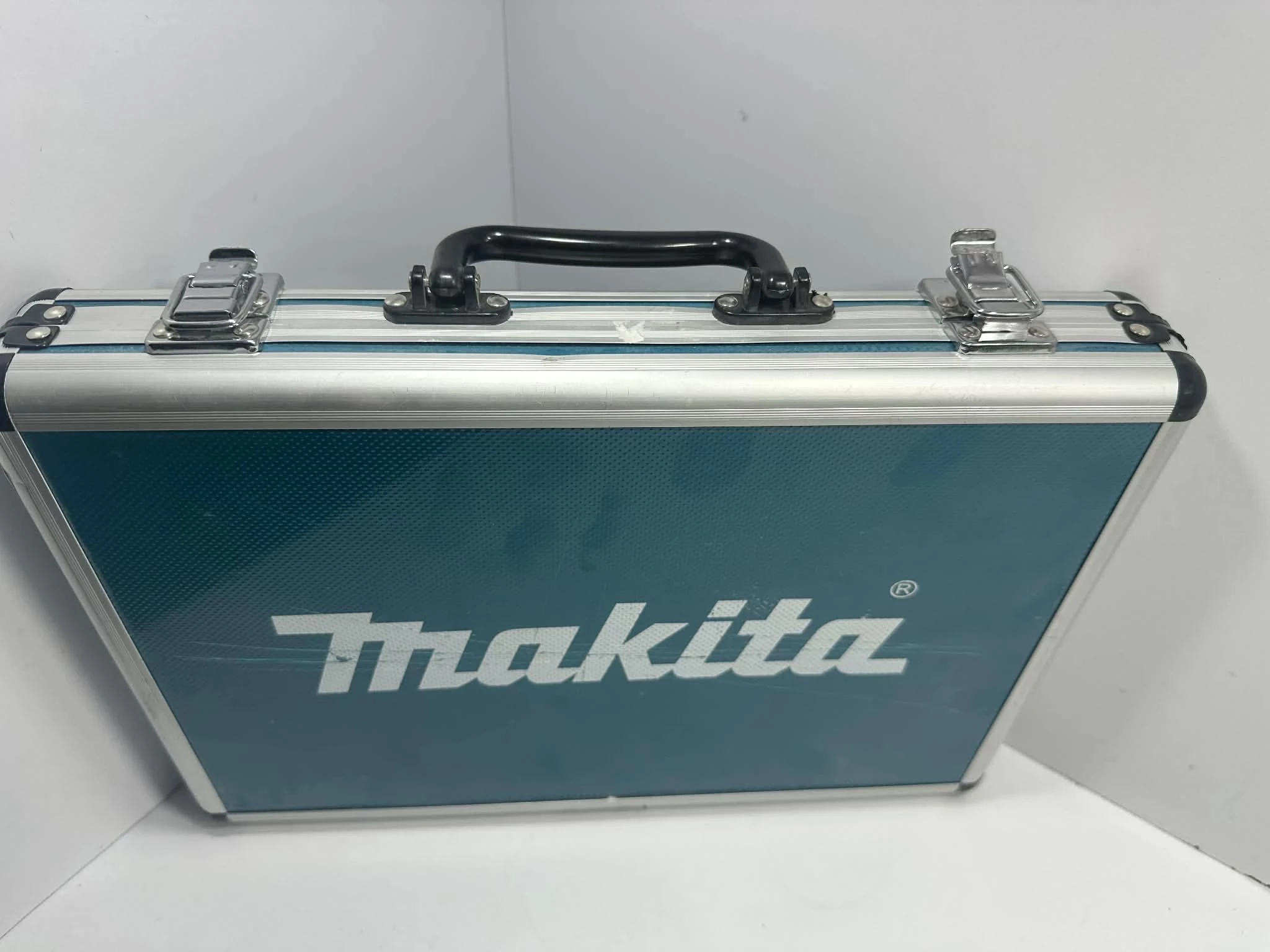 zestaw-dlut-i-wiertel-makita-walizka-marka-248811-950929