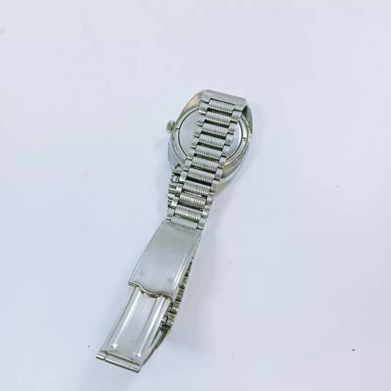 zegarek-raketa-305848-mechanizm-18738-1