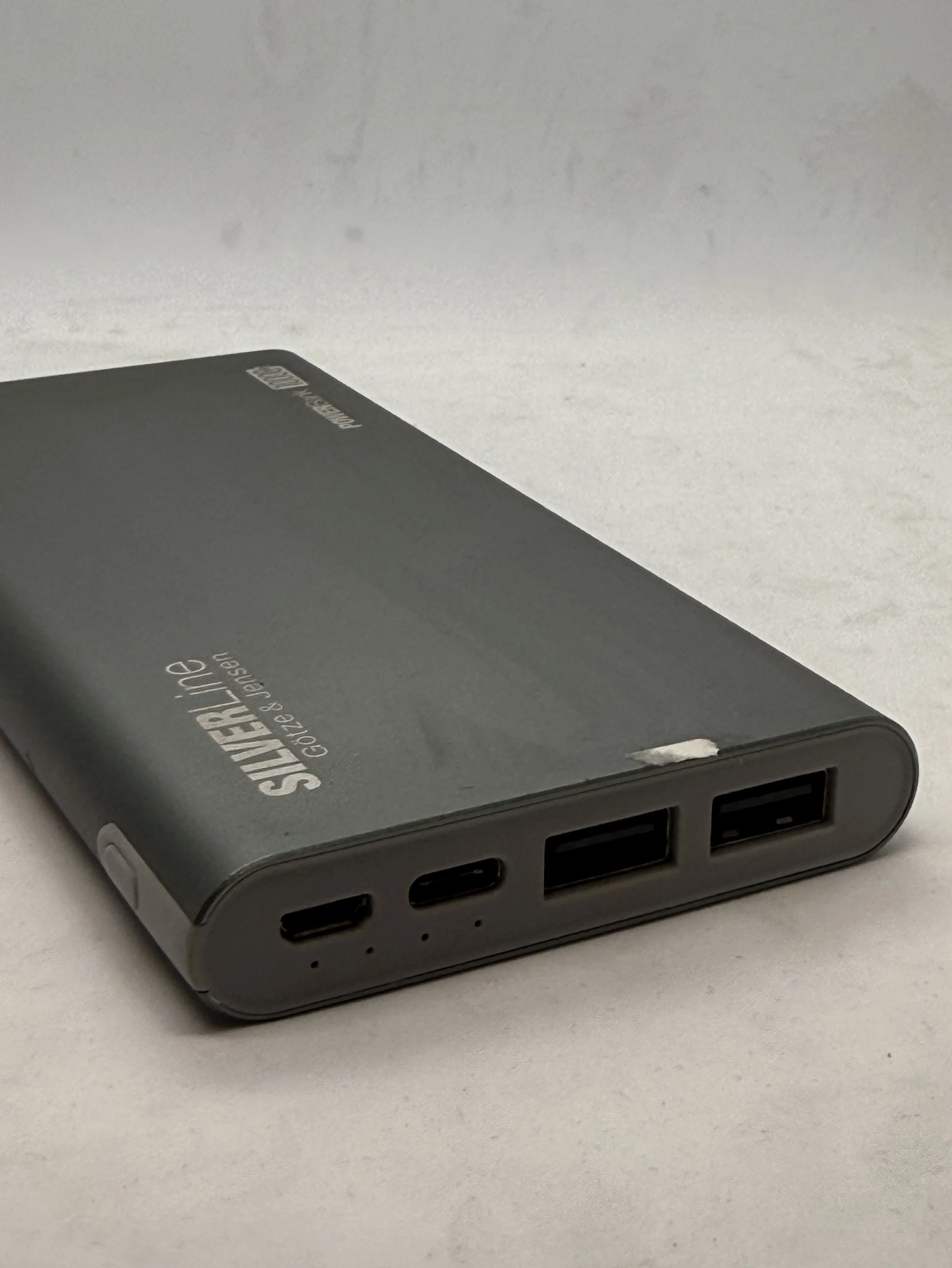 powerbank-gotze-jensen-10000mah-silverline-stan-11323-2
