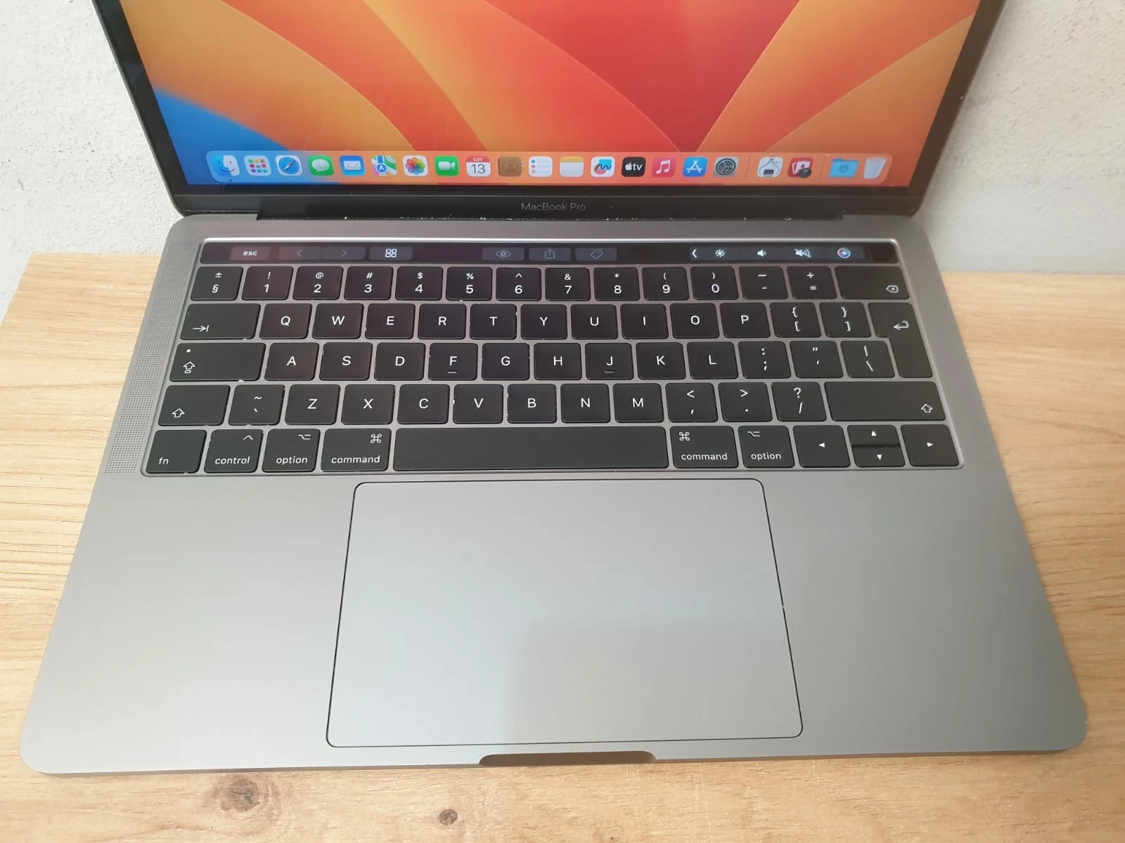 macbook-pro-13-2017-i7-35-ghz-16-gb-ram-512-gb-ssd-space-gray-ean-gtin-5902002156936