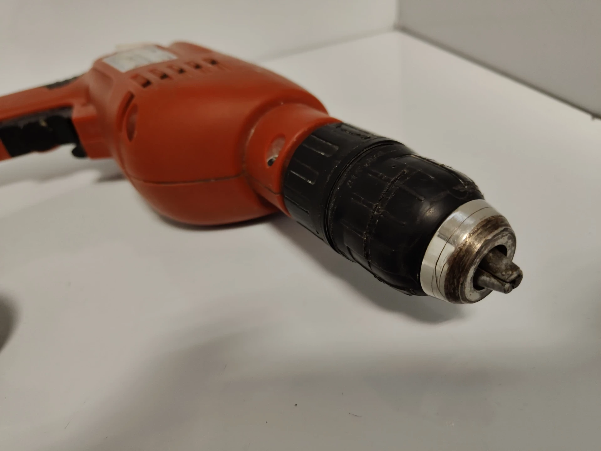 wiertarka-udarowa-redstone-rs-131e-450w-waga-wiertarki-100