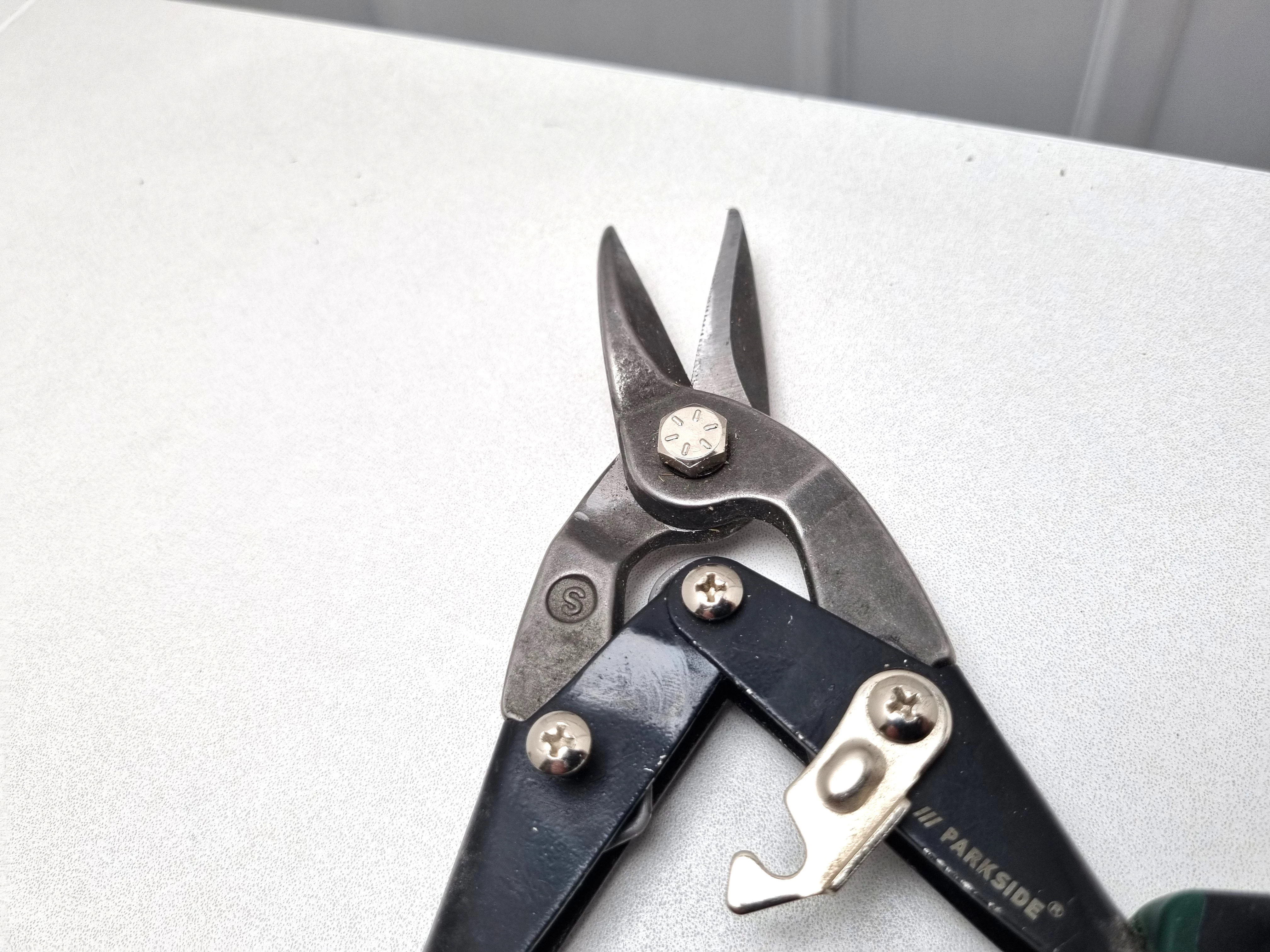 nozyce-do-ciecia-blachy-parkside-x2-maksymalna-grubosc-ciecia-25