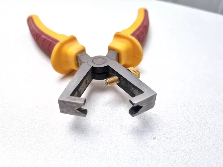 szczypce-do-sciagania-izolacji-parkside-kod-producenta-4055334602242