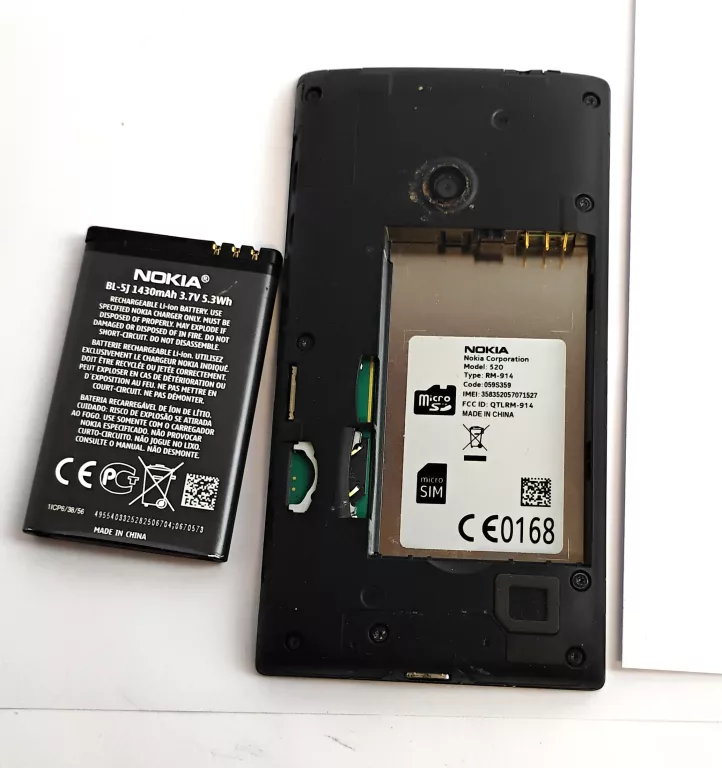 telefon-nokia-520-typ-202685-212929