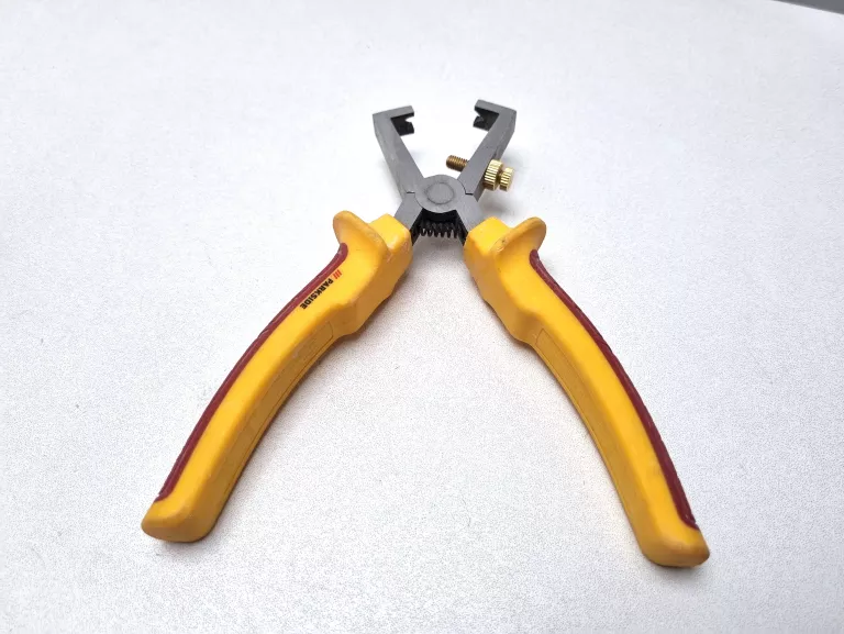 szczypce-do-sciagania-izolacji-parkside-legnicka-11-chojnow