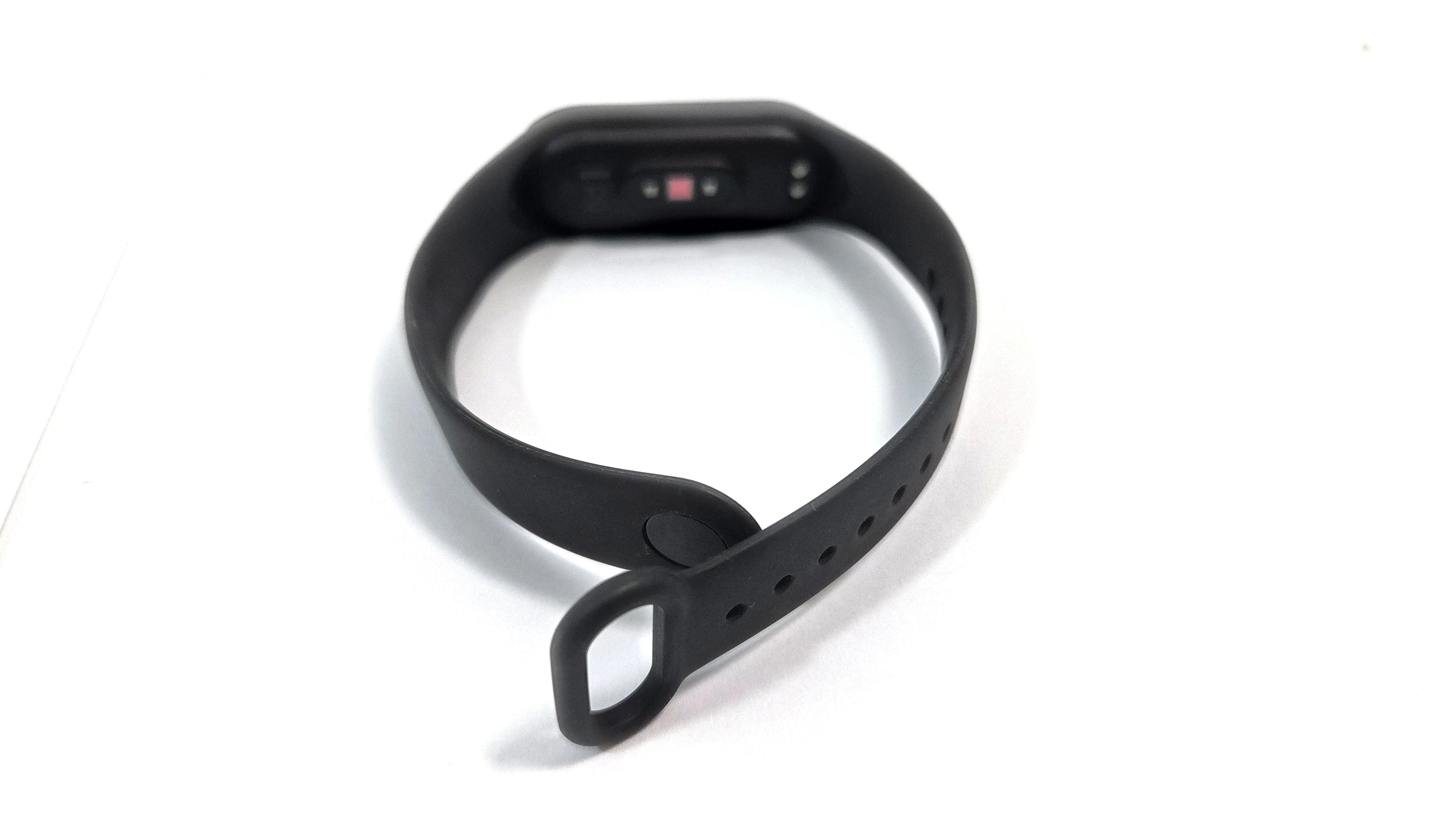 opaska-zegarek-mi-smart-band-4-ladowarka-stan-11323-2