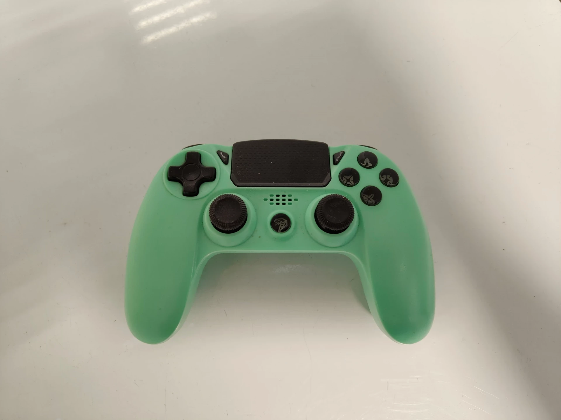 konsola-sony-ps4-slim-500gb-cuh-2216a-pad-zamiennik-4-gry-wersja-130590-2