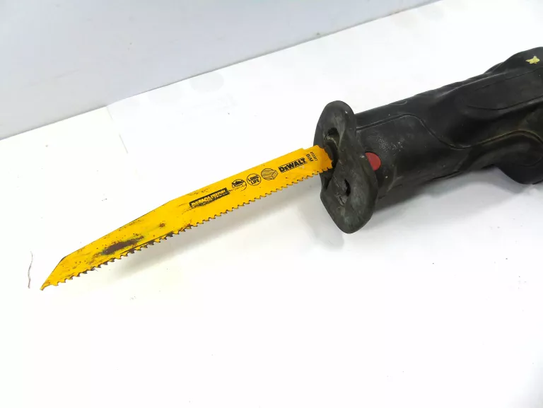 pila-szablasta-makita-jr3050t-ean-gtin-088381061407