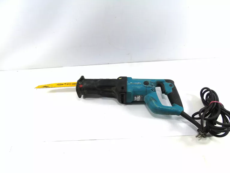 pila-szablasta-makita-jr3050t-plac-wolnosci-6-zuromin