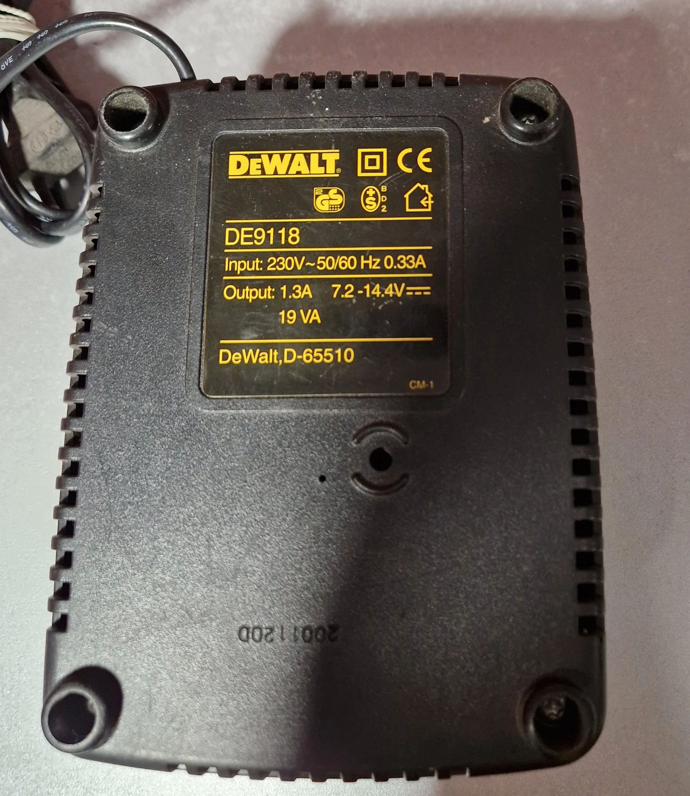 ladowarka-dewalt-de9118-marka-248811-950256
