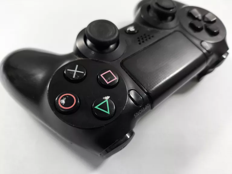 pad-bezprzewodowy-do-ps4-sony-czarny-ean-gtin-711719870159