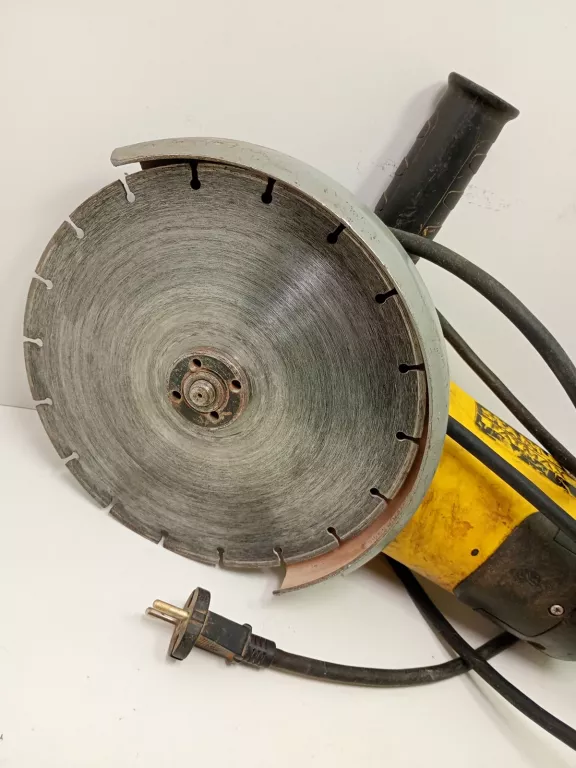 szlifierka-katowa-stanley-fatmax-fmeg232-stan-11323-2