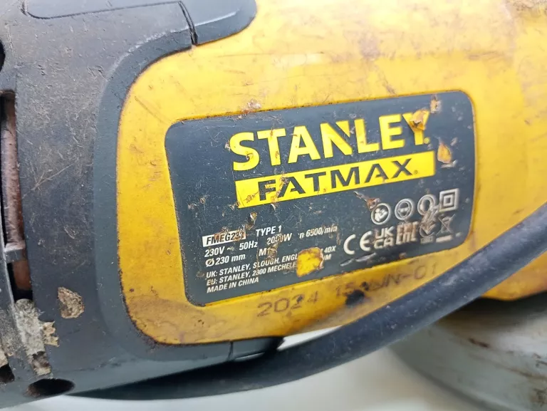 szlifierka-katowa-stanley-fatmax-fmeg232-rodzaj-zasilania-128529-2