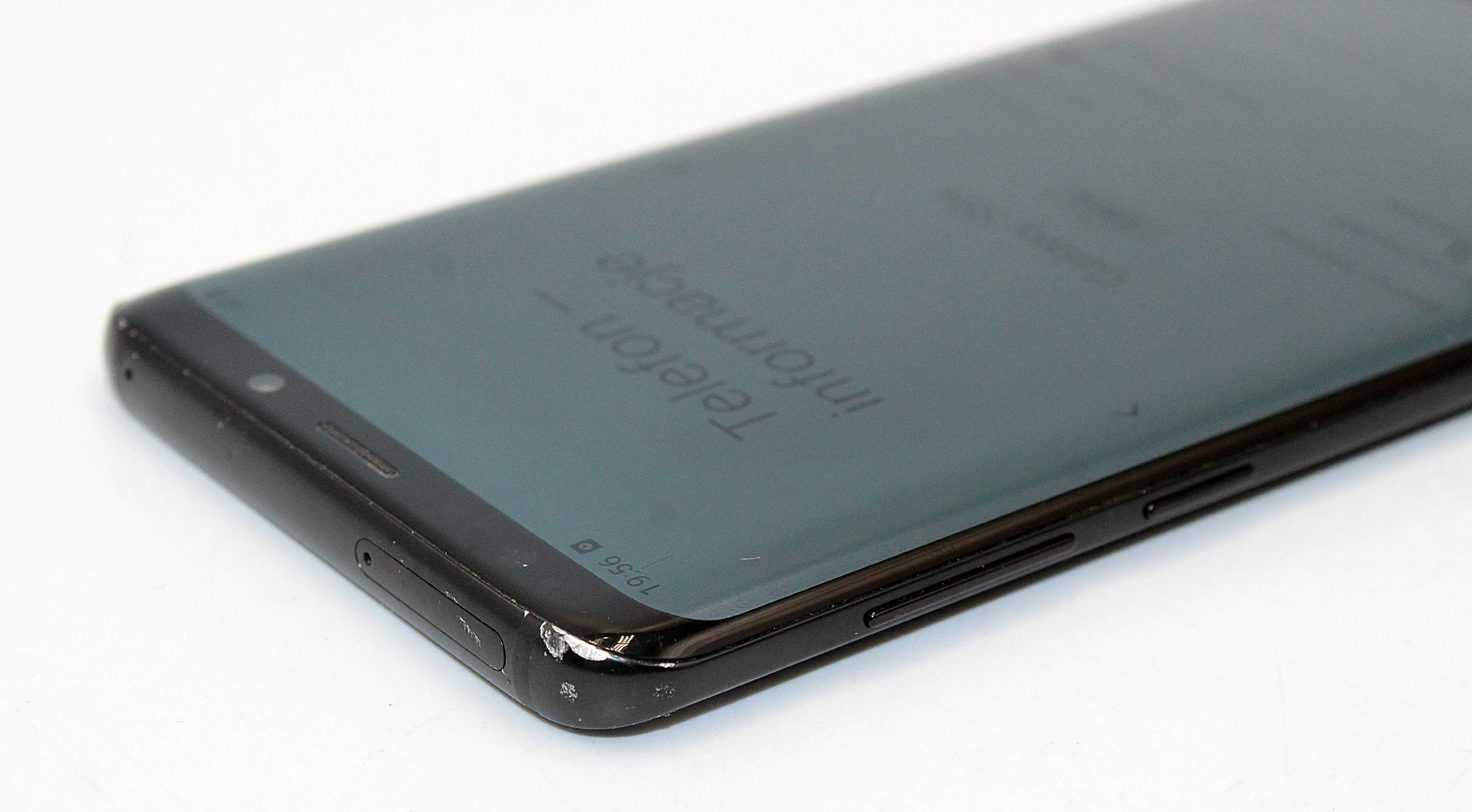 telefon-samsung-galaxy-s9-sm-g965f-664gb-black-przekatna-ekranu-620