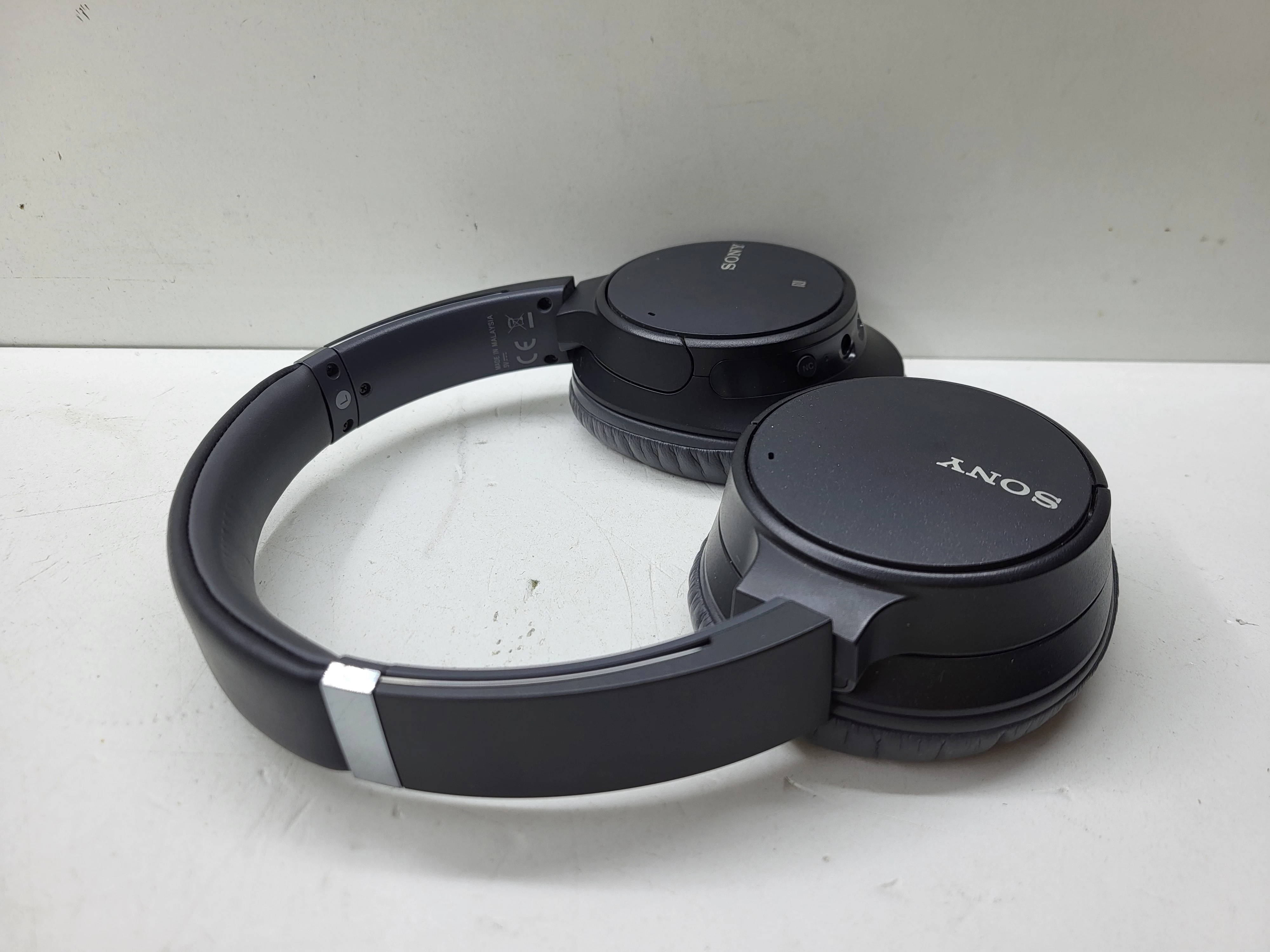 nauszne-sluchawki-bezprzewodowe-sony-wh-ch700-rodzaj-sluchawek-203681-217745