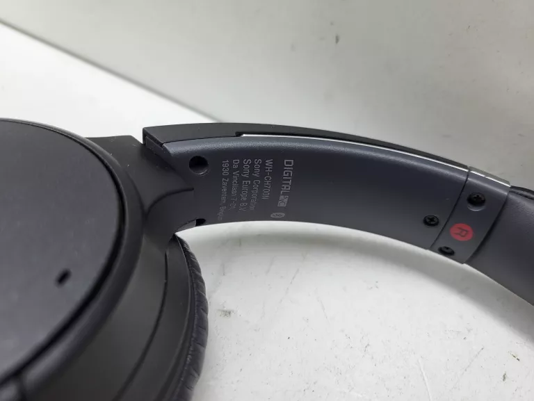 nauszne-sluchawki-bezprzewodowe-sony-wh-ch700-marka-248811-1940277