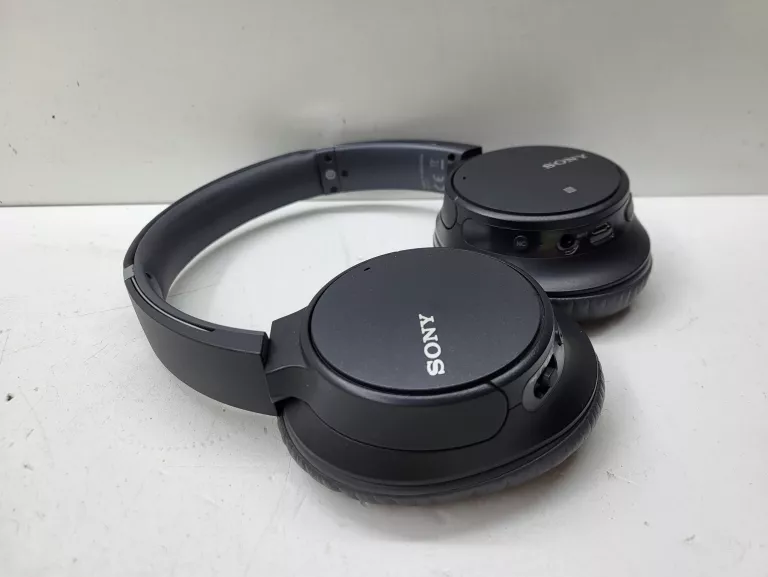 nauszne-sluchawki-bezprzewodowe-sony-wh-ch700-kolor-dominujacy-129357-3