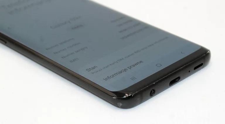 telefon-samsung-galaxy-s9-sm-g965f-664gb-black-wbudowana-pamiec-202869-214193