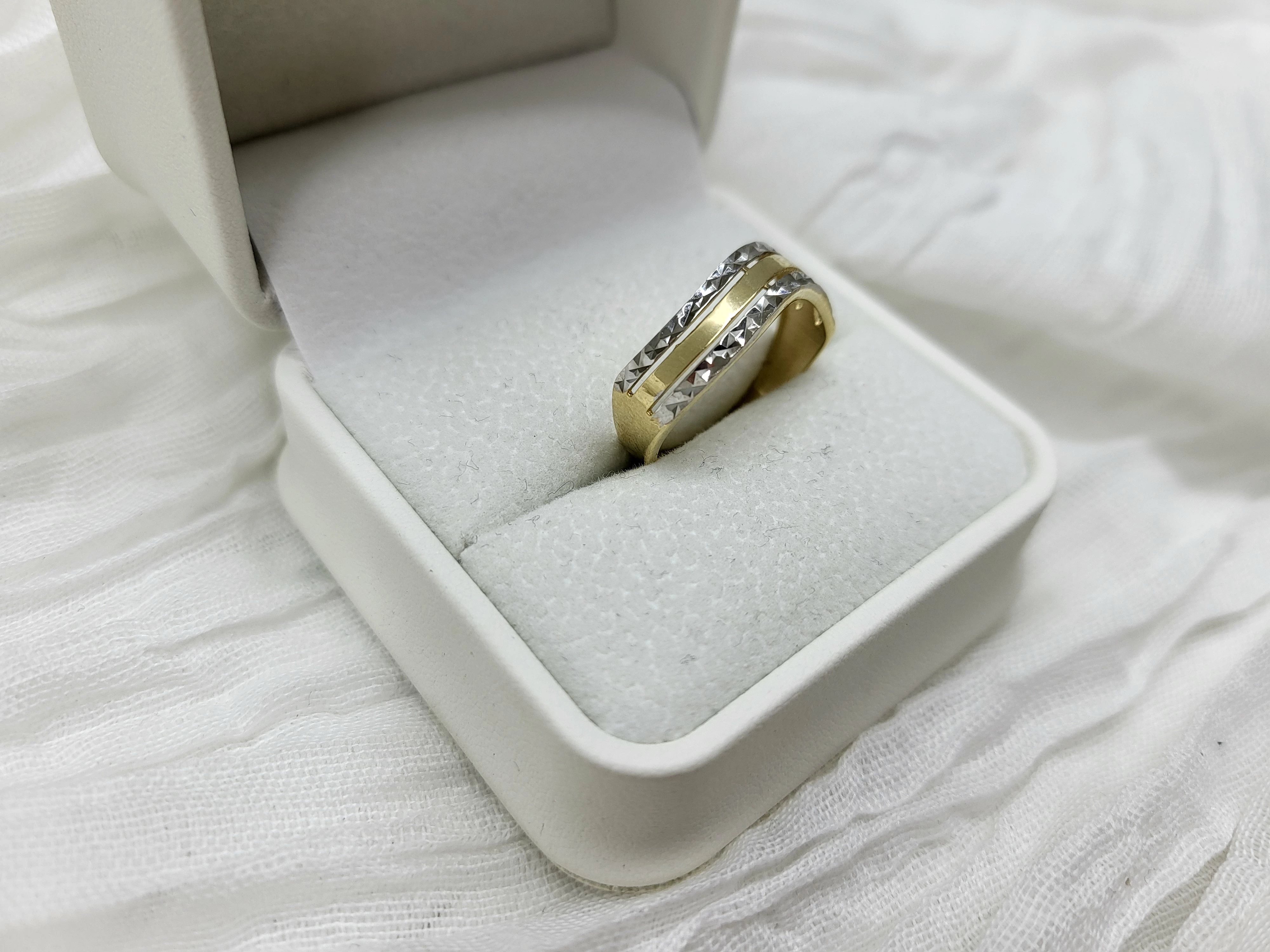 zloty-pierscionek-pr585-220g-r18-stan-11323-2