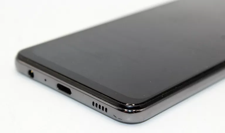 telefon-samsung-galaxy-a32-5g-sm-a325fds-4128gb-czarny-przekatna-ekranu-640