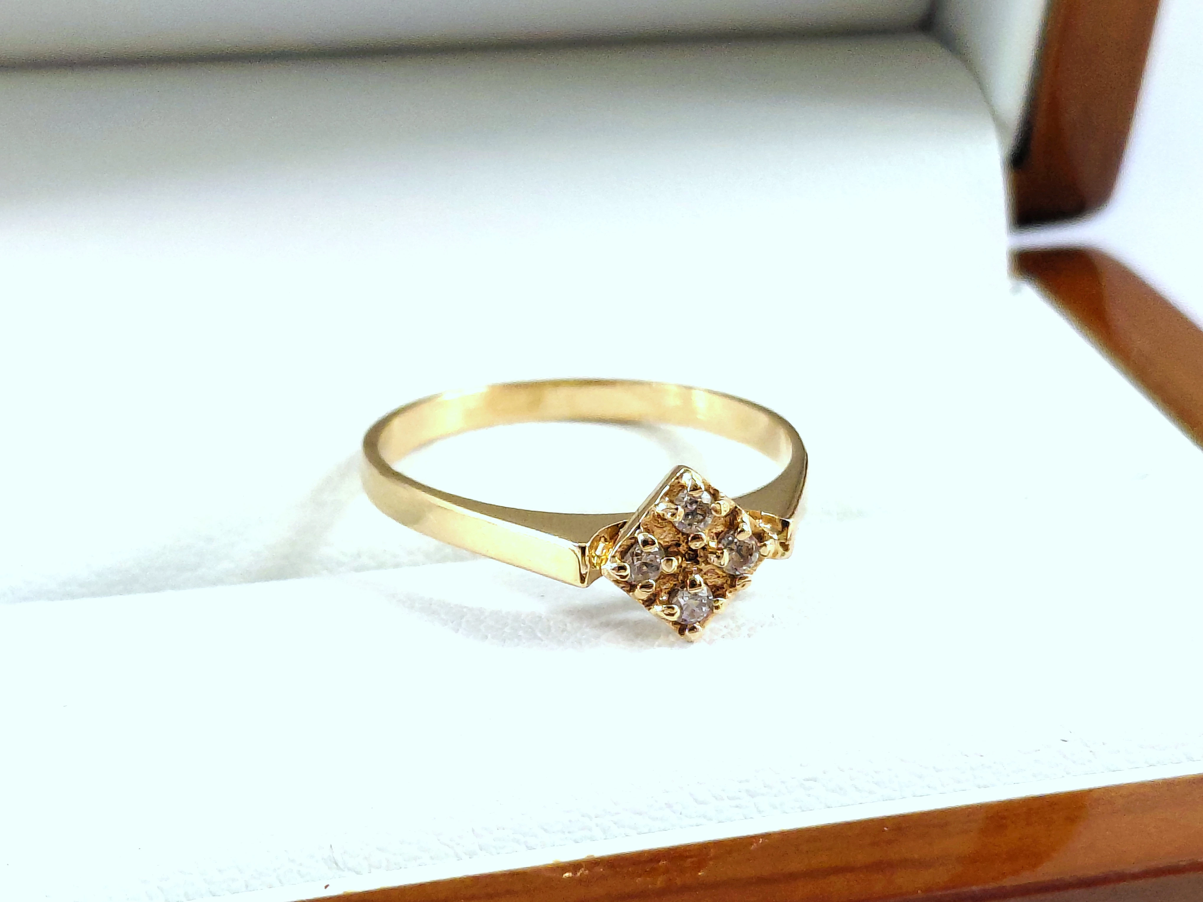 zloty-pierscionek-p585-250-g-19-r-waga-178