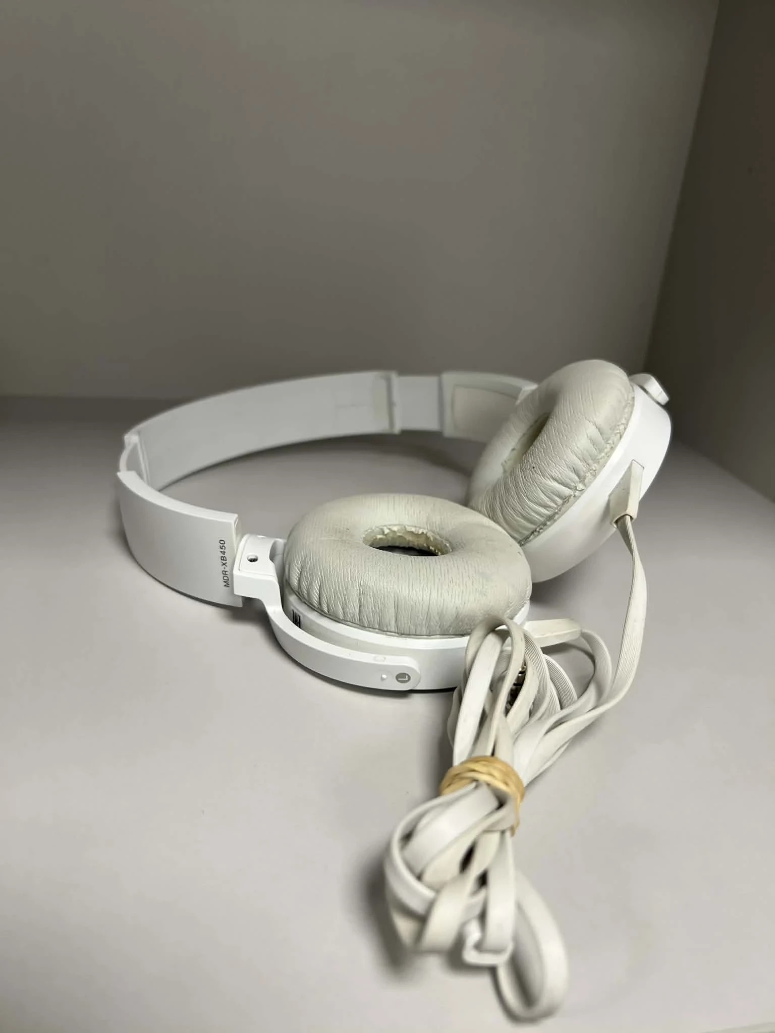 sluchawki-nauszne-przewodowe-sony-ean-gtin-4905524937787