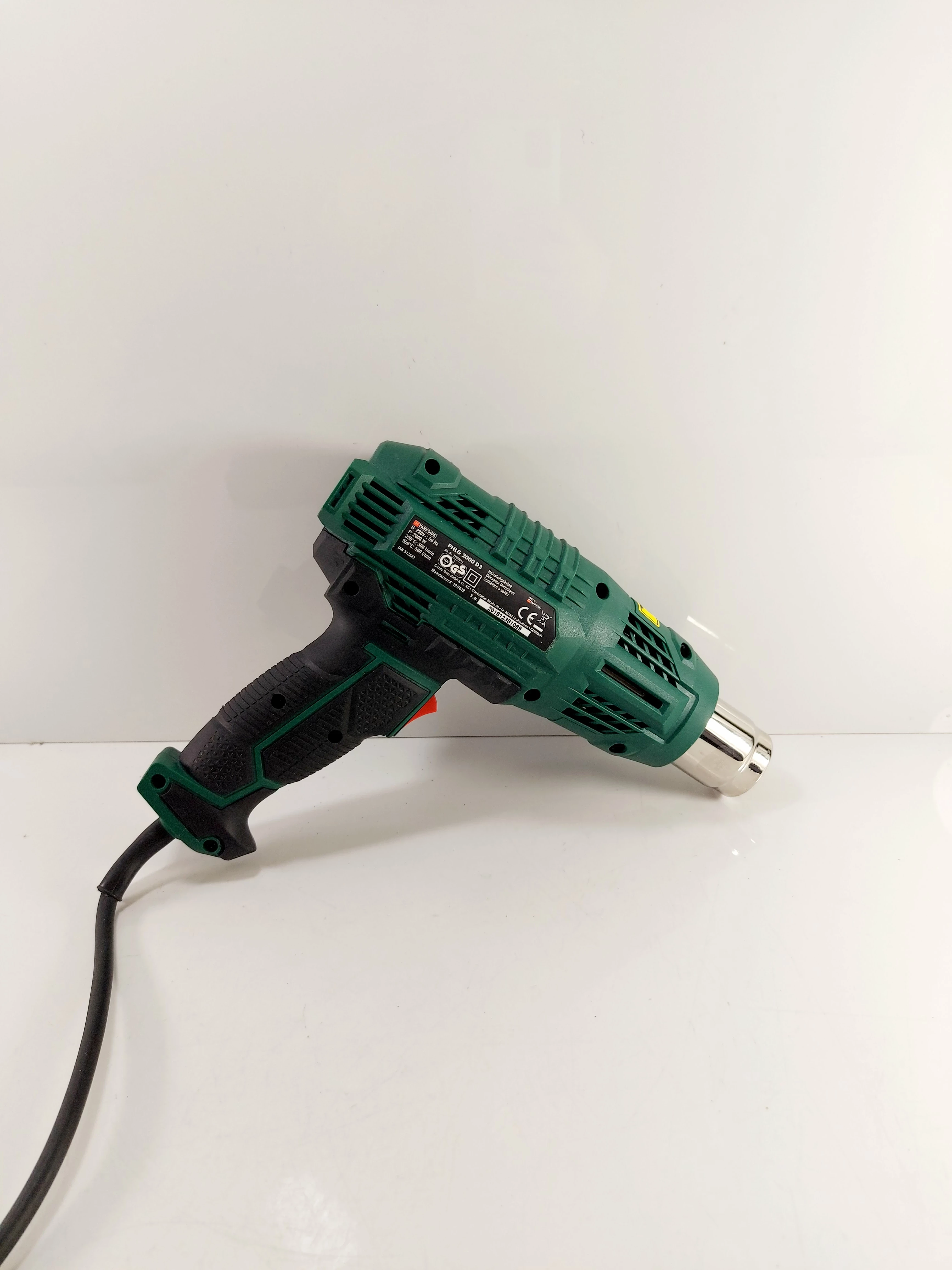 opalarka-elektryczna-parkside-wydatek-powietrza-500