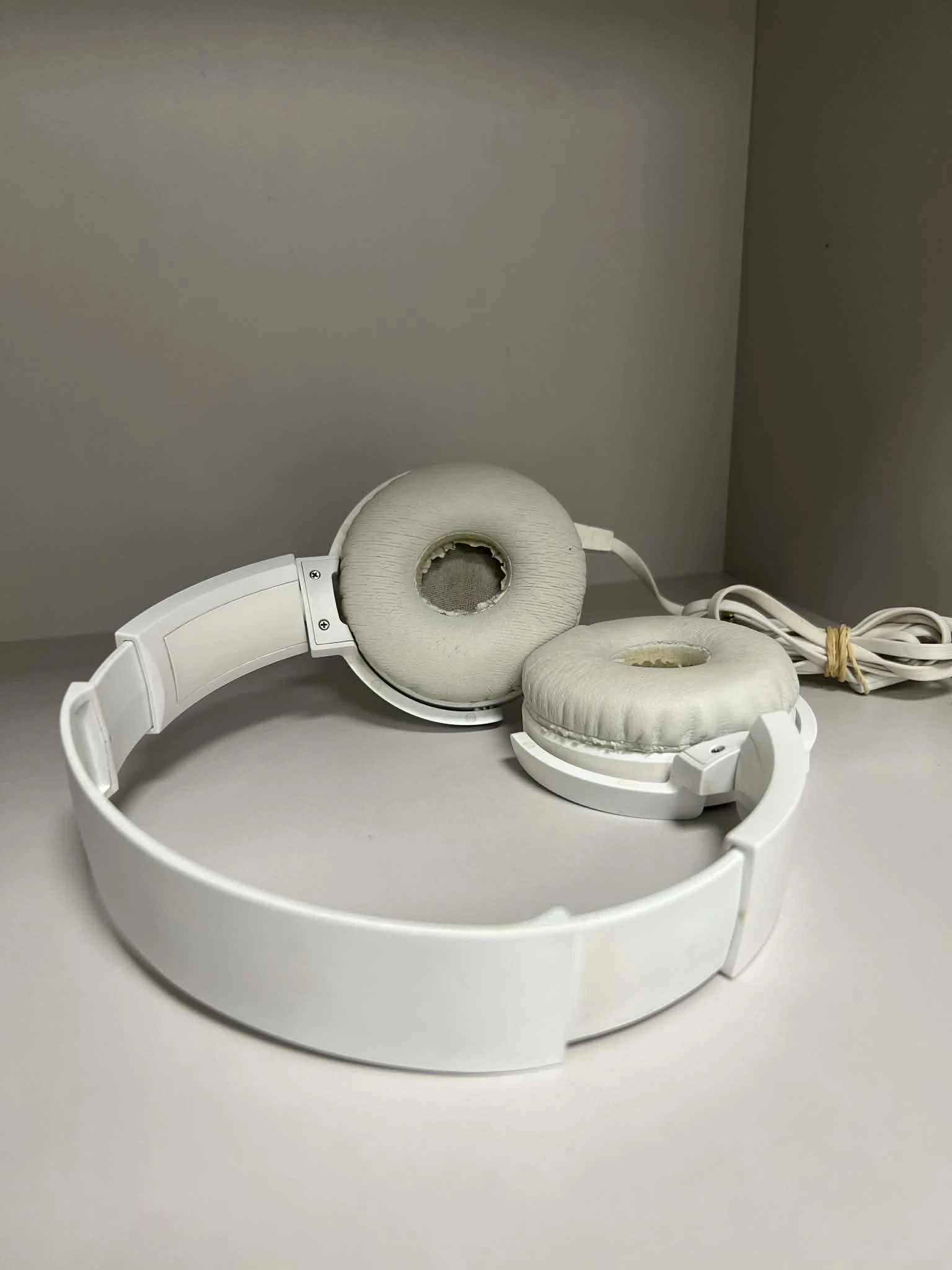 sluchawki-nauszne-przewodowe-sony-stan-11323-2