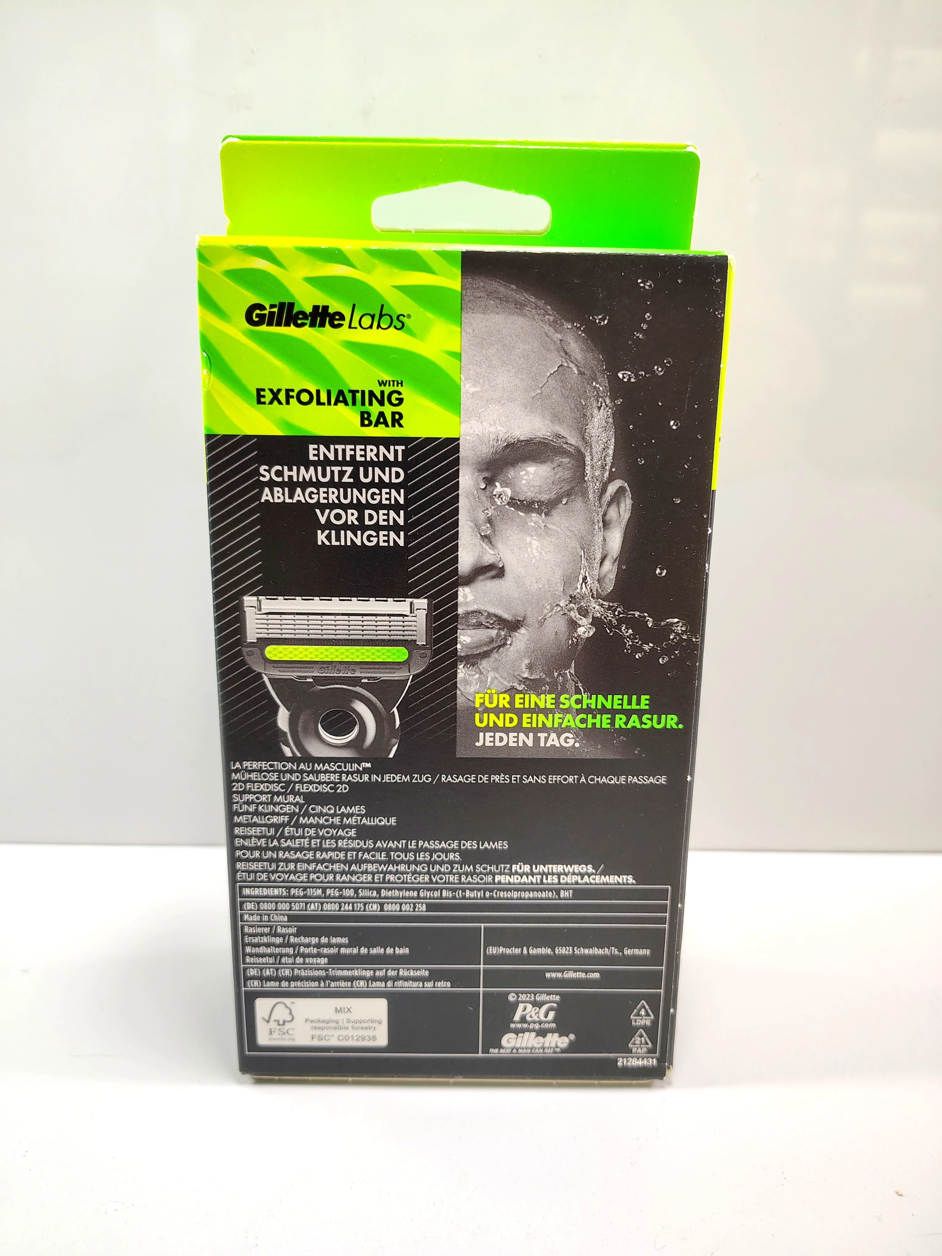 maszynka-gillette-labs-uefa-z-2-wkladami-i-podroznym-etui-limited-edition-stan-11323-1