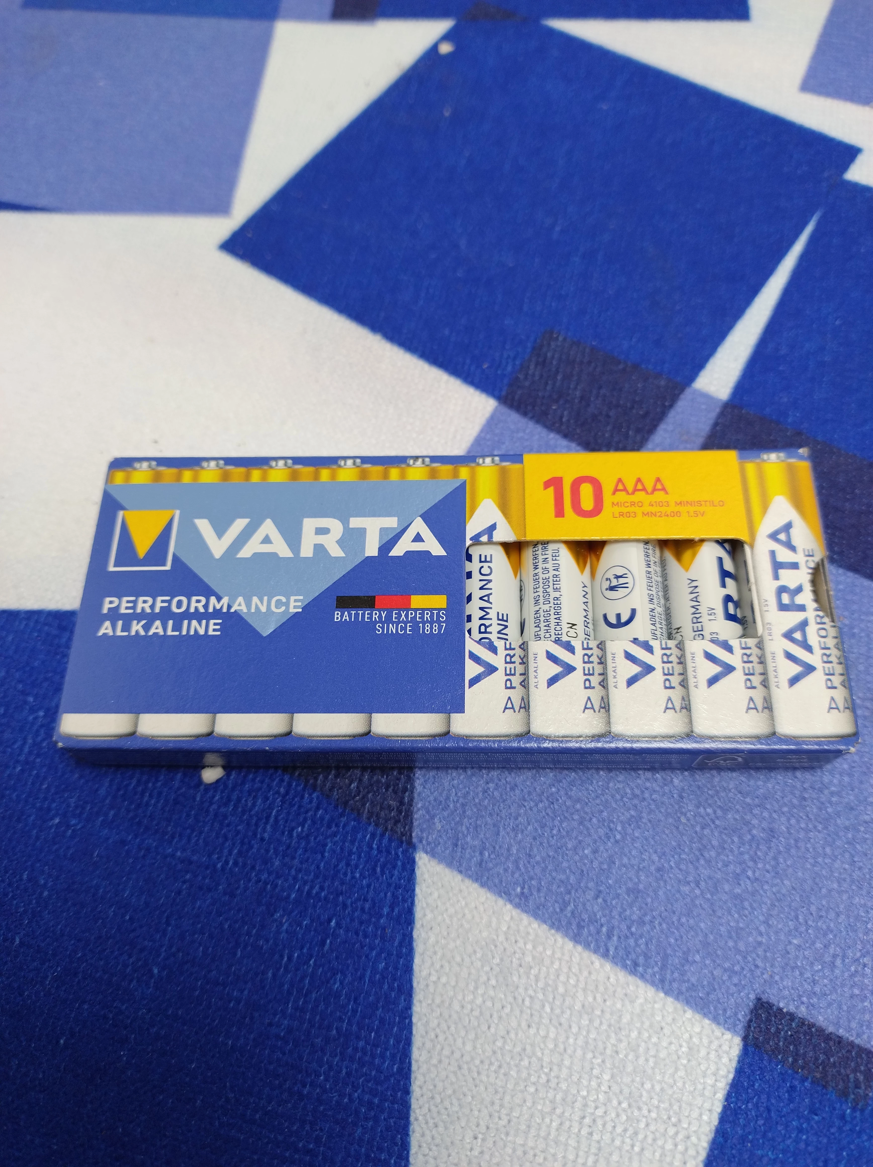 baterie-varta-aaa-10szt-ean-gtin-4008496635016