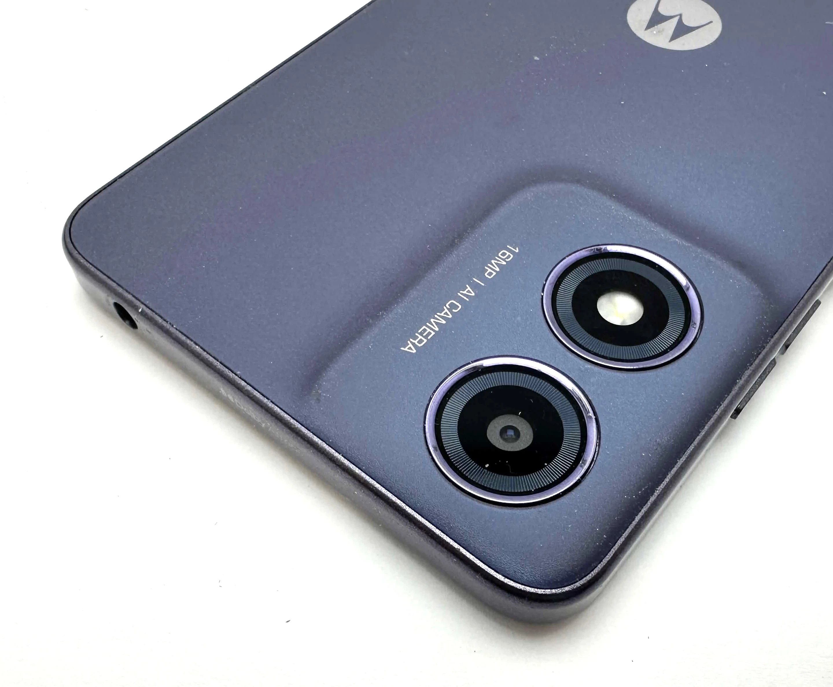 telefon-motorola-moto-g04-wbudowana-pamiec-202869-214189