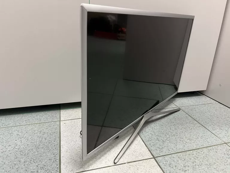 telewizor-samsung-ue32m5622ak-pilot-przekatna-ekranu-cale-3200