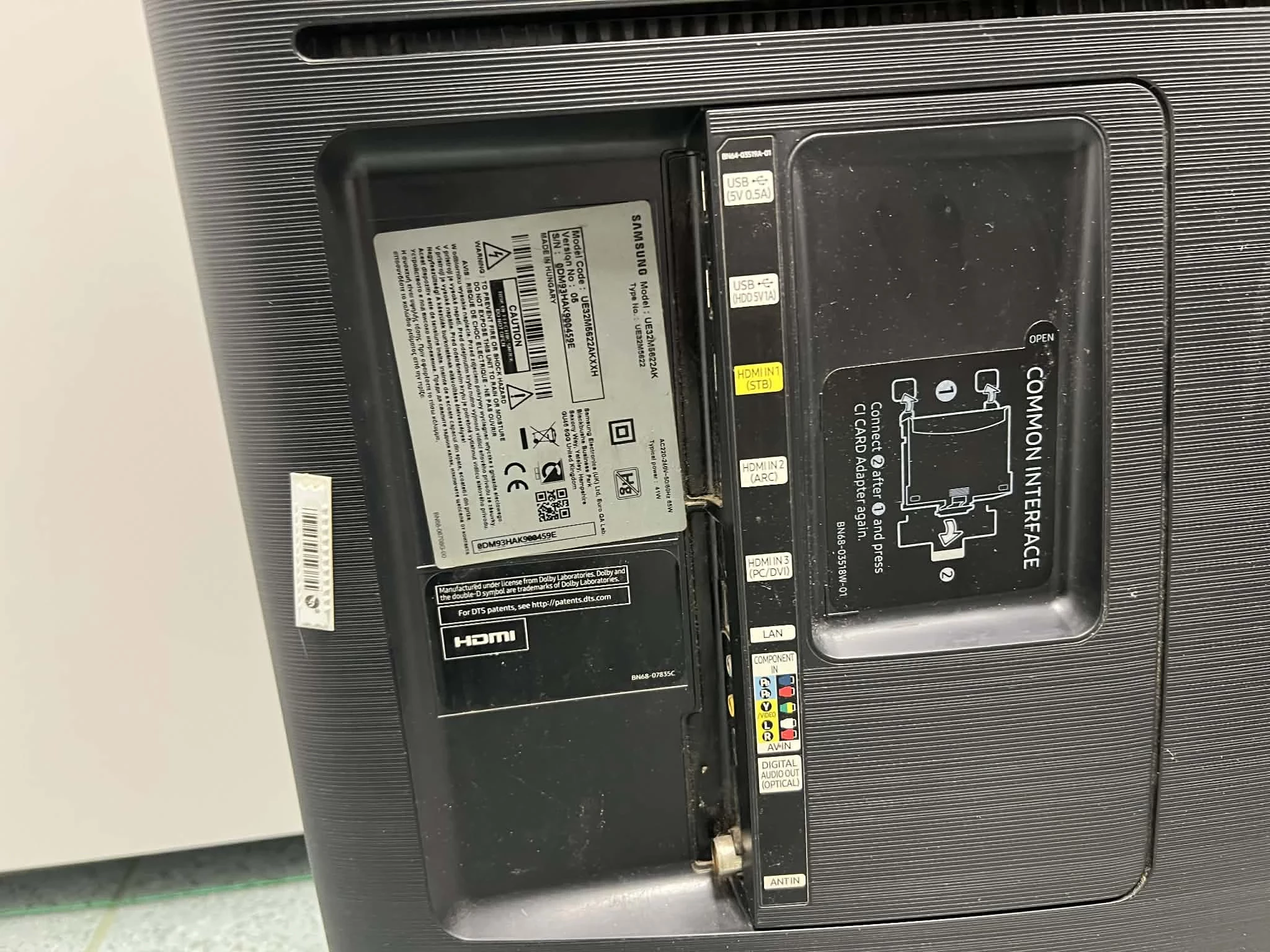 telewizor-samsung-ue32m5622ak-pilot-ean-gtin-8806085424814