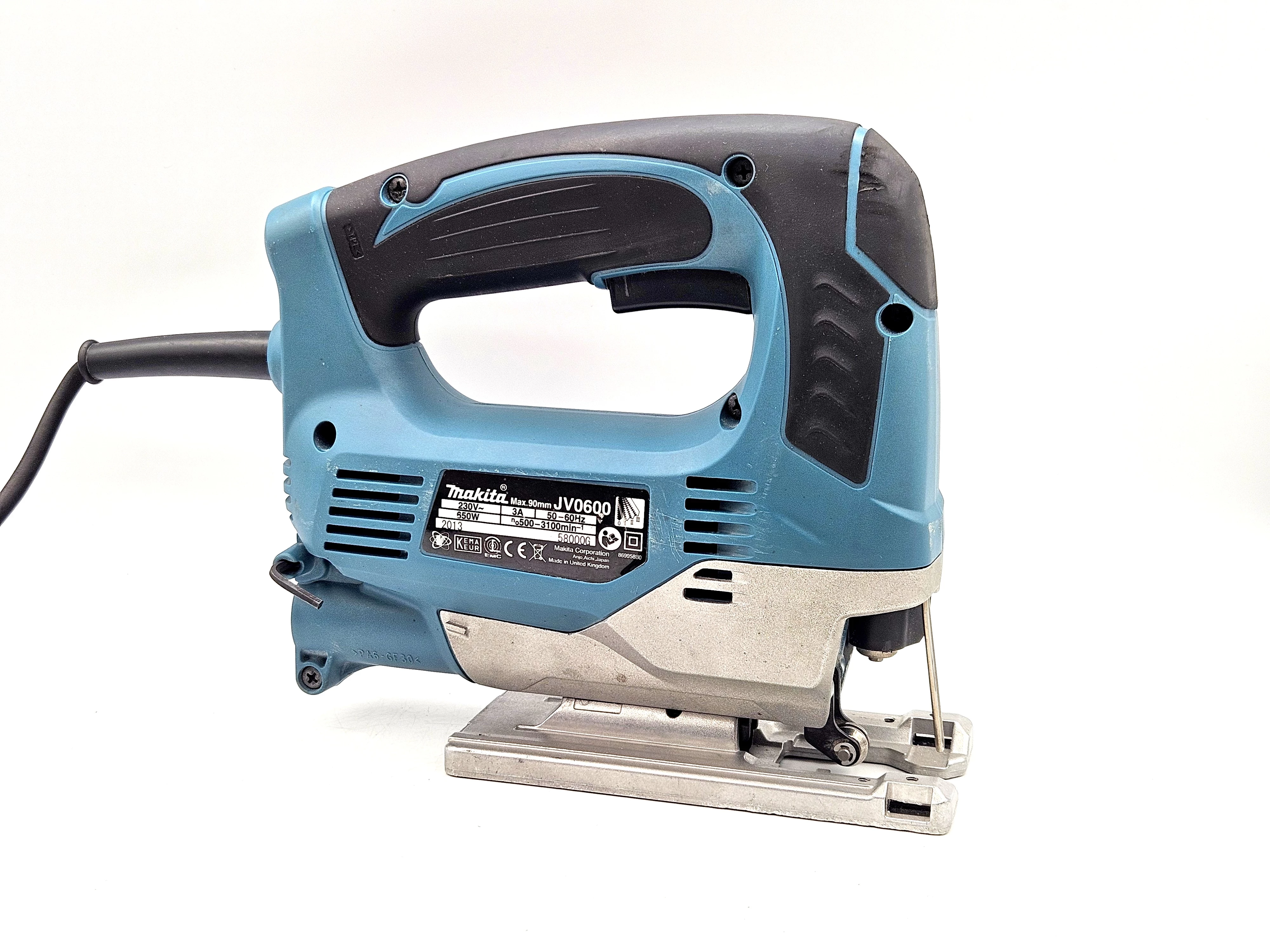 wyrzynarka-makita-jv0600-650w-max90mm-3100rpm-walizka-stan-11323-2