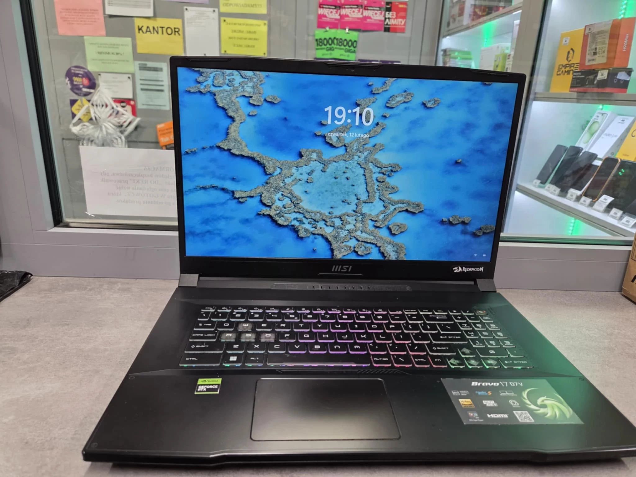 laptop-msi-bravo-17-d7v-amd-ryzen-7-ssd-1tbgb-pojemnosc-dysku-1000