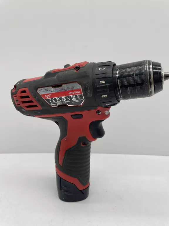 wiertarko-wkretarka-akumulatorowa-milwaukee-m12bdd-pojemnosc-akumulatora-200