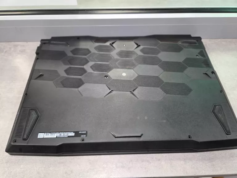 laptop-msi-bravo-17-d7v-amd-ryzen-7-ssd-1tbgb-wielkosc-pamieci-ram-200941-2193