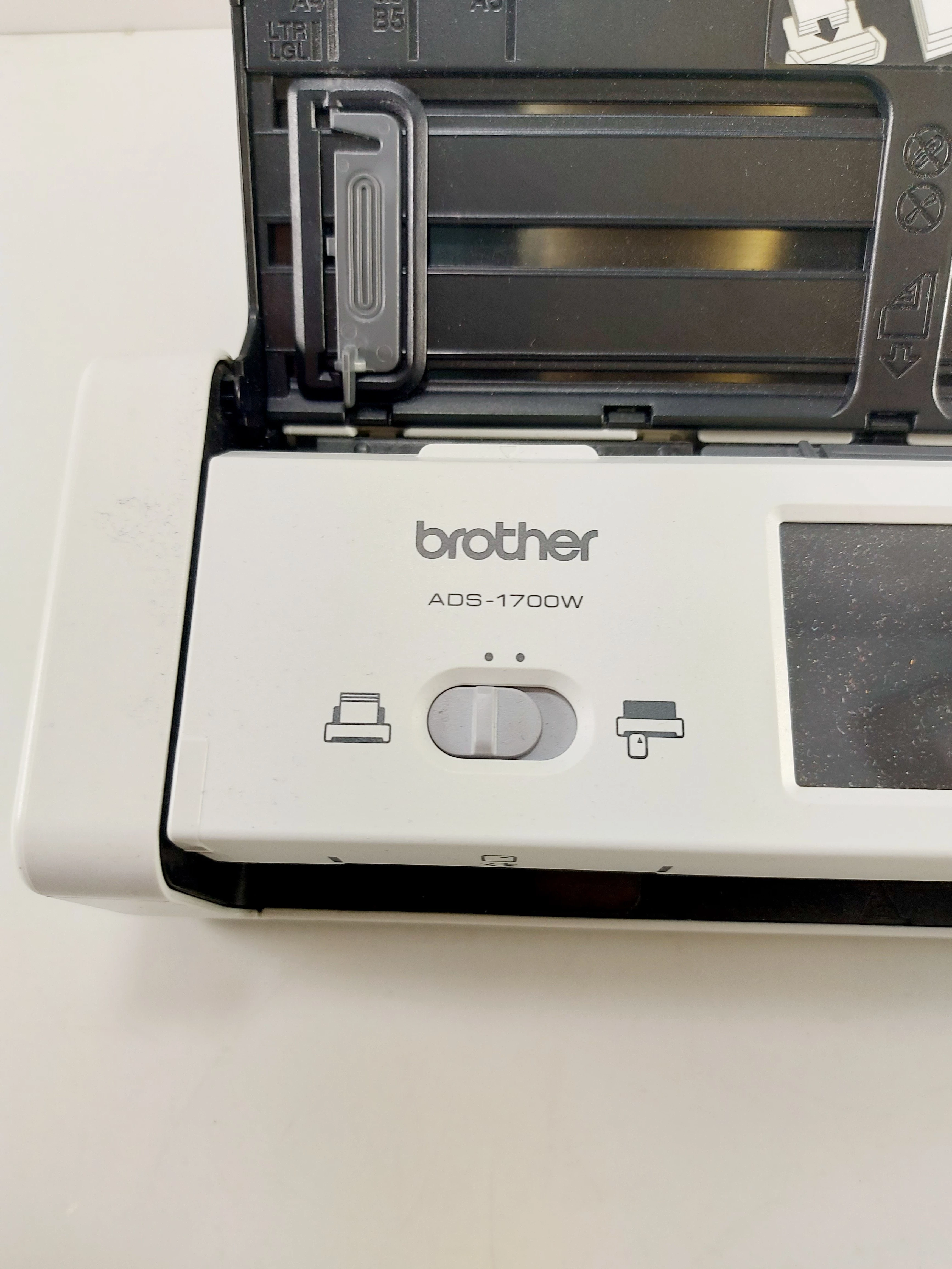 skaner-dokumentow-brother-ads-1700w-predkosc-skanowania-25