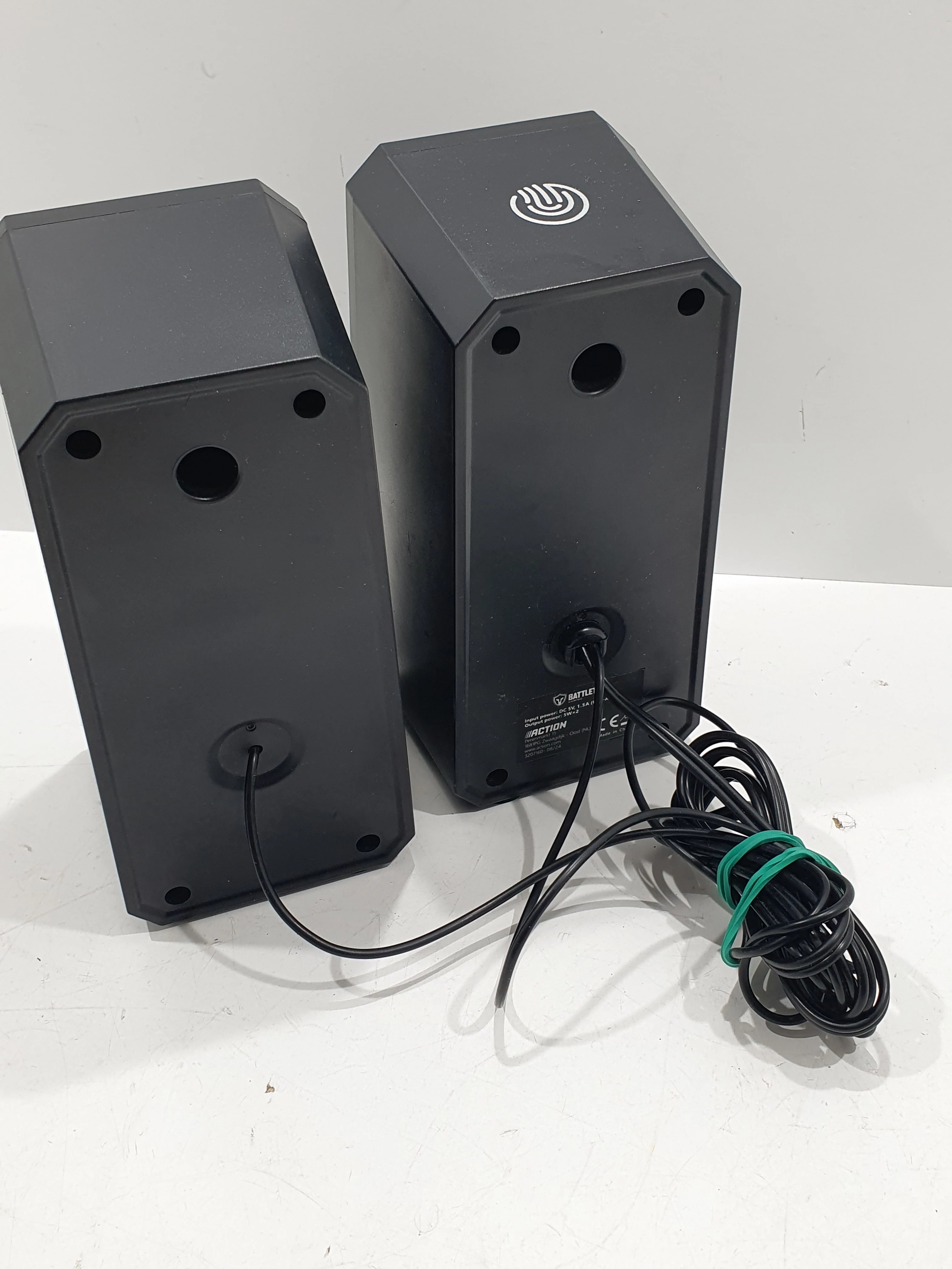 glosniki-komputerowe-battleron-czarne-stan-11323-1