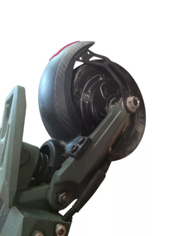 hulajnoga-vsett-8-ladowarka-kluczyk-ean-gtin-5904610781258