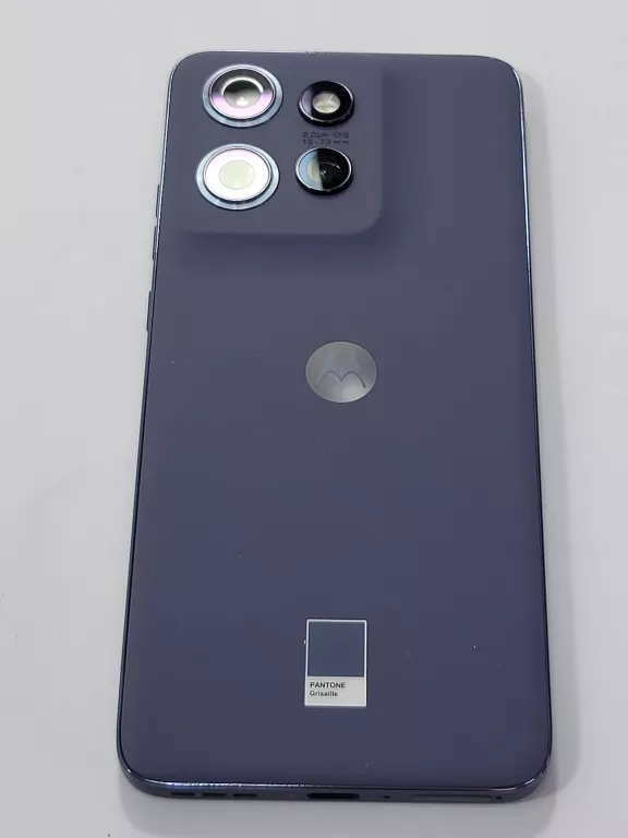 telefon-motorola-edge-50-neo-stan-11323-2