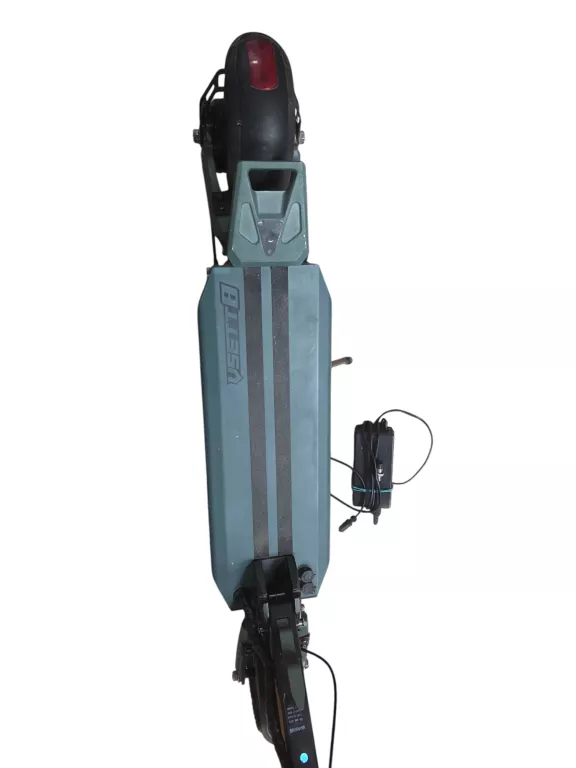 hulajnoga-vsett-8-ladowarka-kluczyk-waga-2200