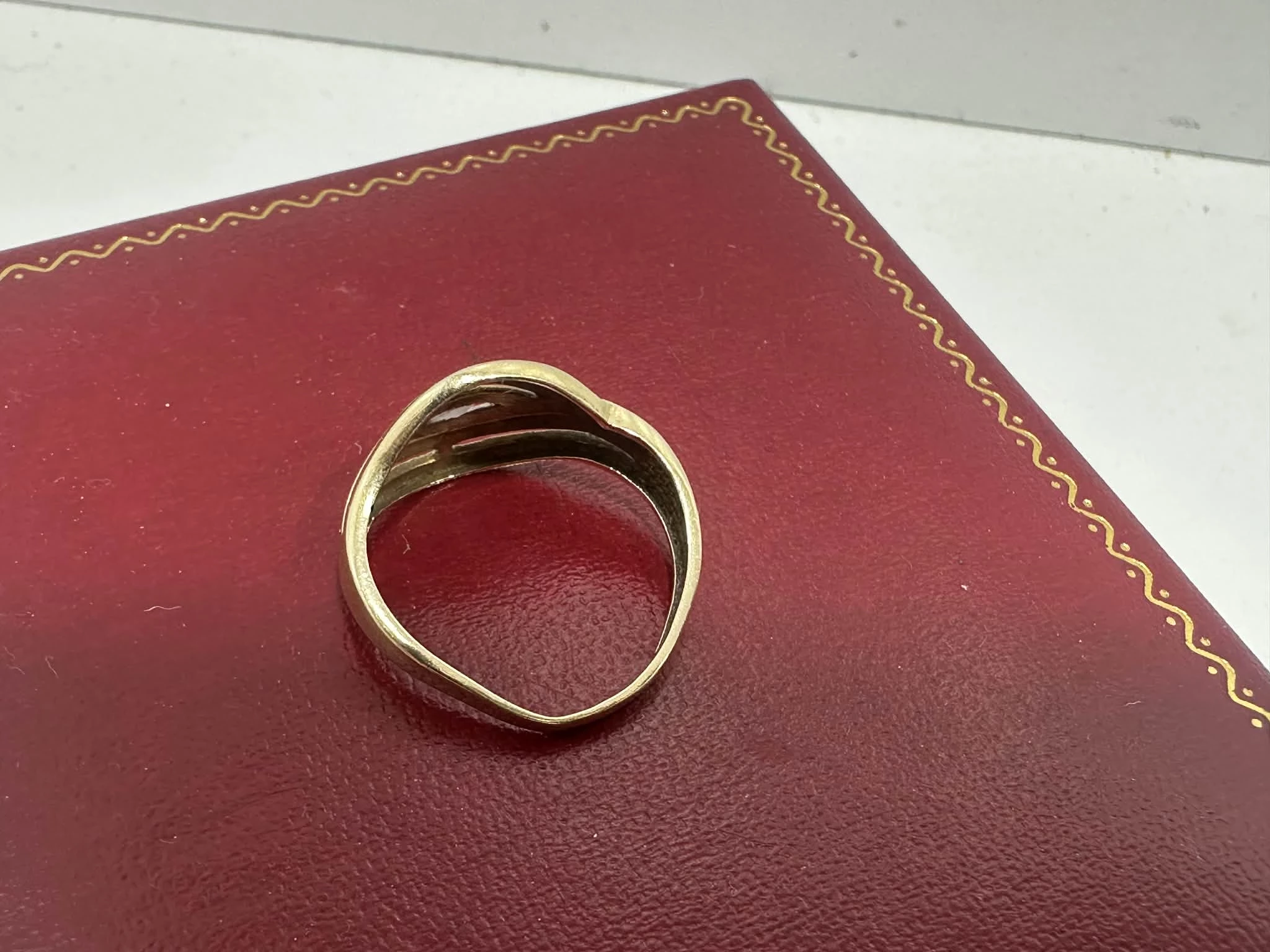 sliczny-zloty-pierscionek-239g585-rodzaj-2205-16