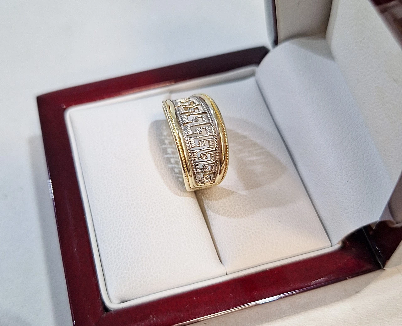 nietypowy-zloty-pierscionek-292g-r15-trzebnicka-561c-wroclaw-gracja