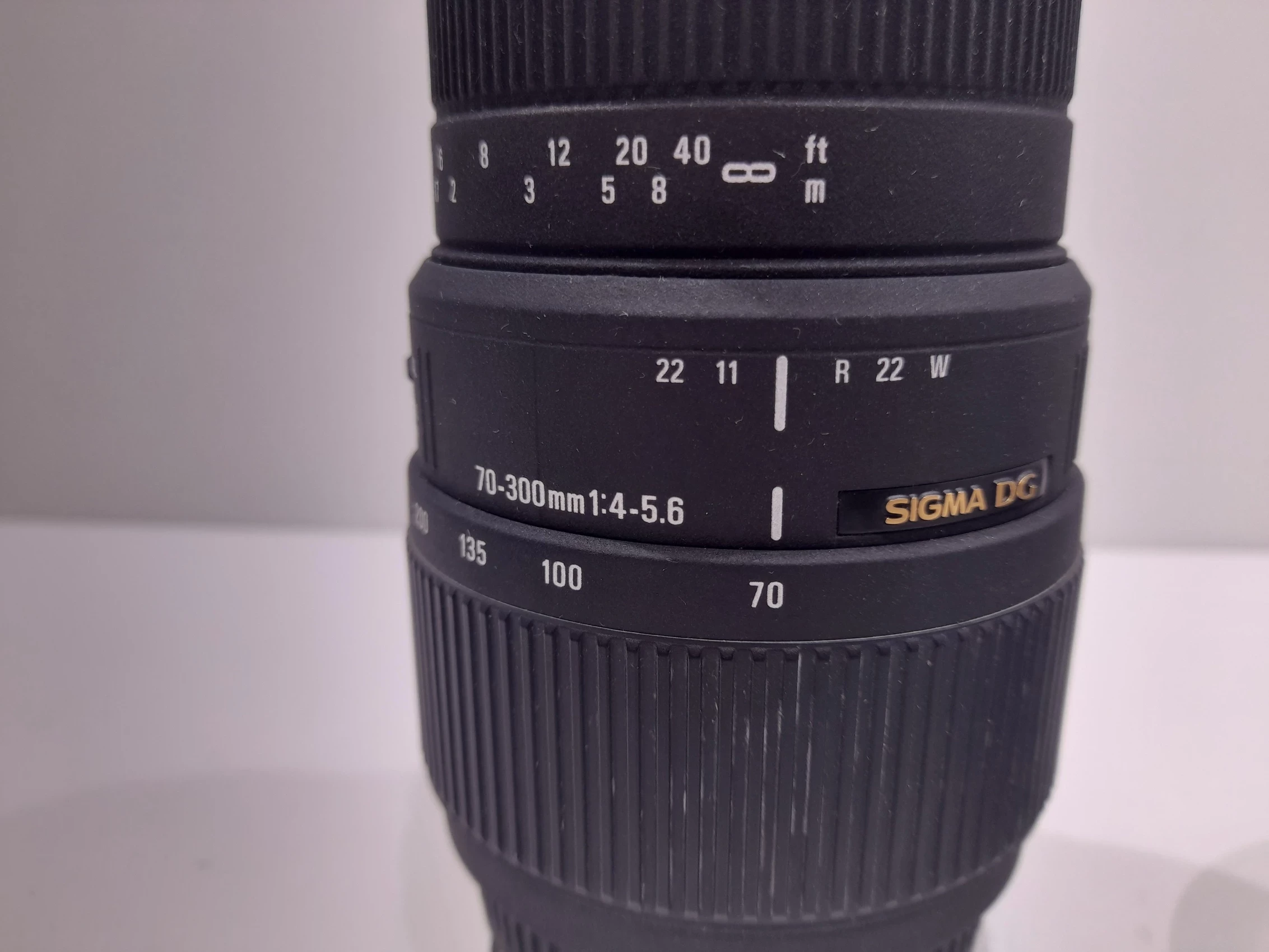 obiektyw-sigma-dg-70-300mm-14-56-typ-obiektywu-7120-4