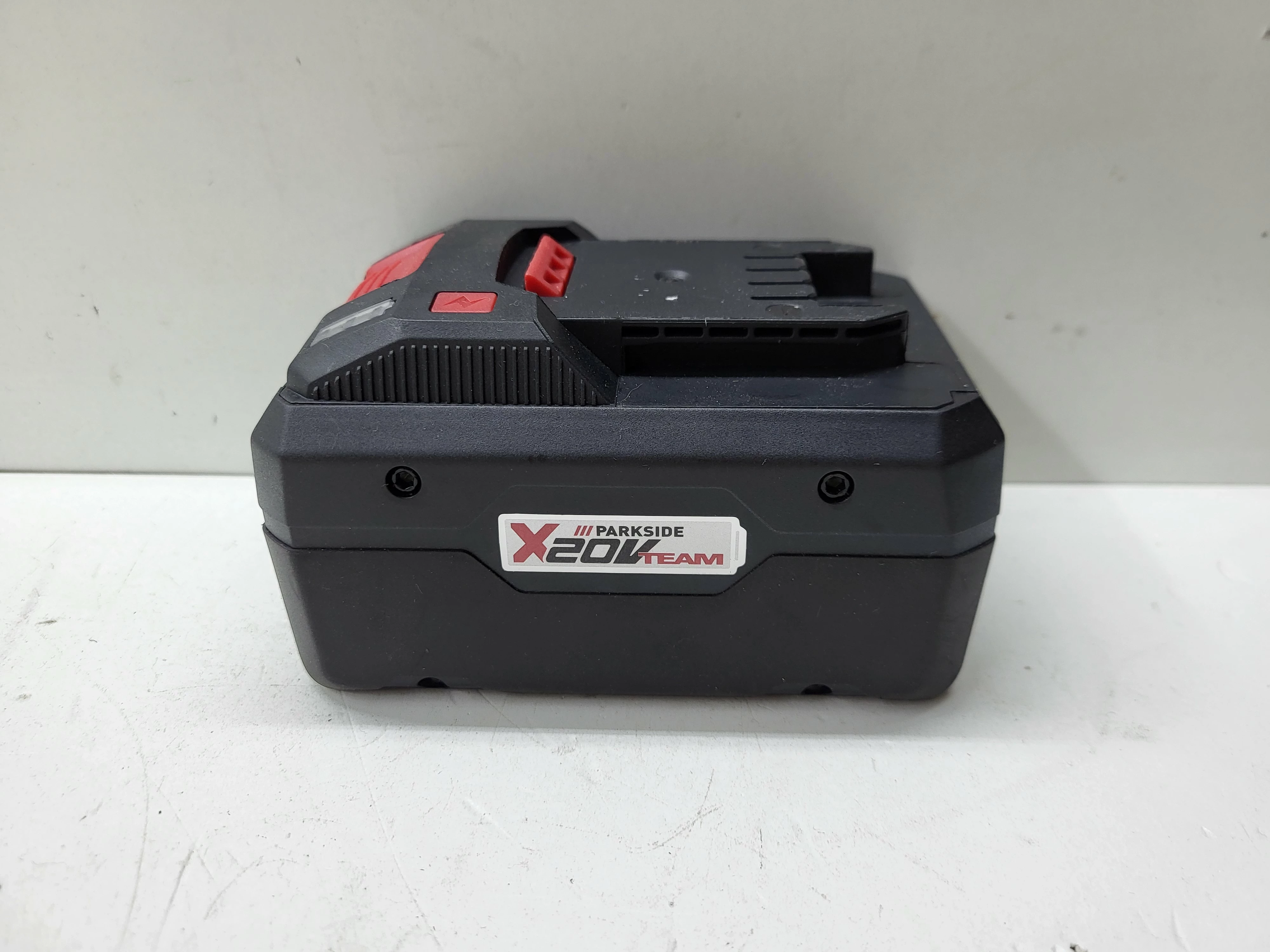 akumulator-parkside-smart-paps-208-a1-20v-8ah-pojemnosc-akumulatora-800