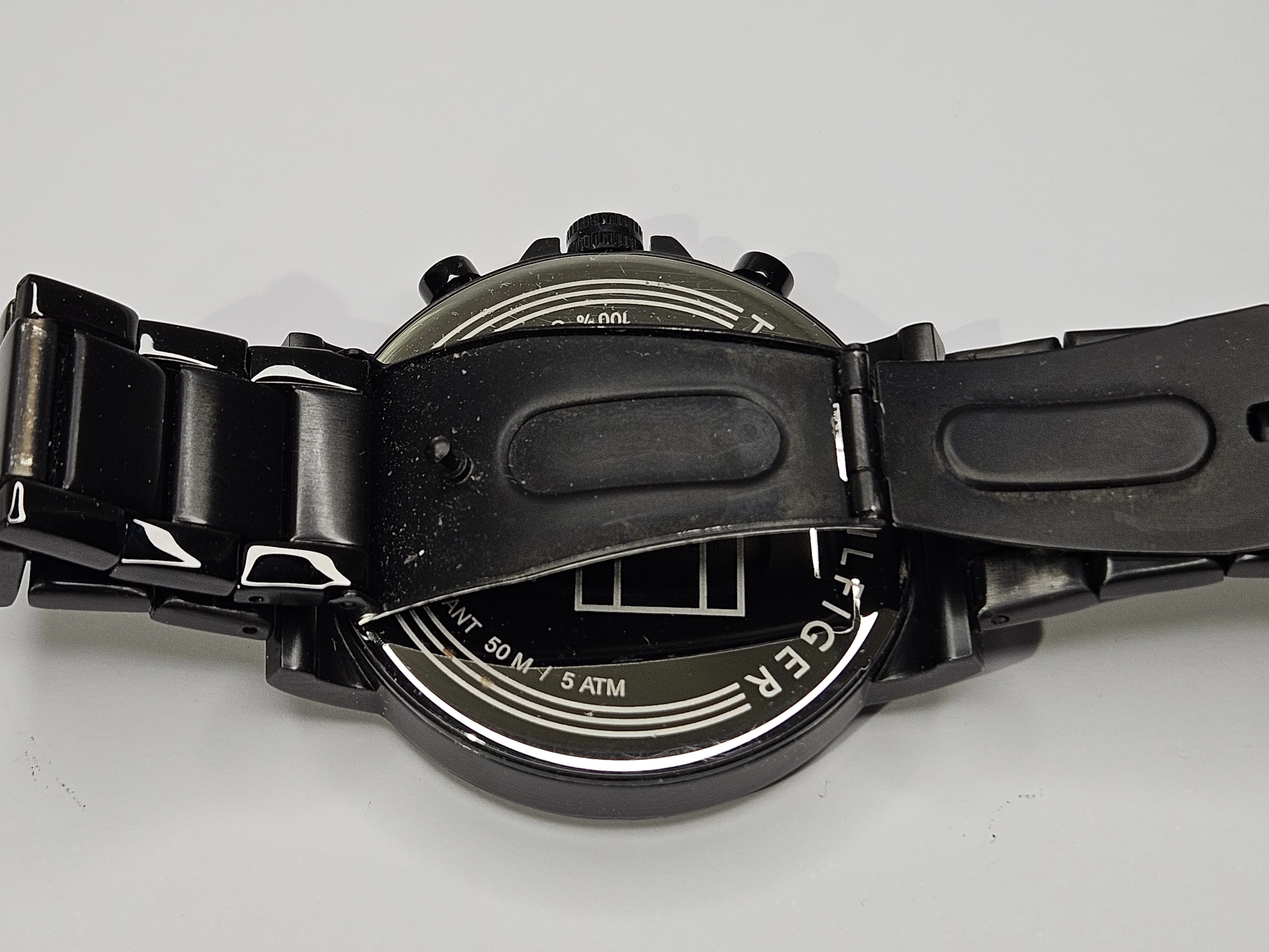 zegarek-tommy-hilfiger-365114-pud-porysowane-szklo-ean-gtin-7613272310222